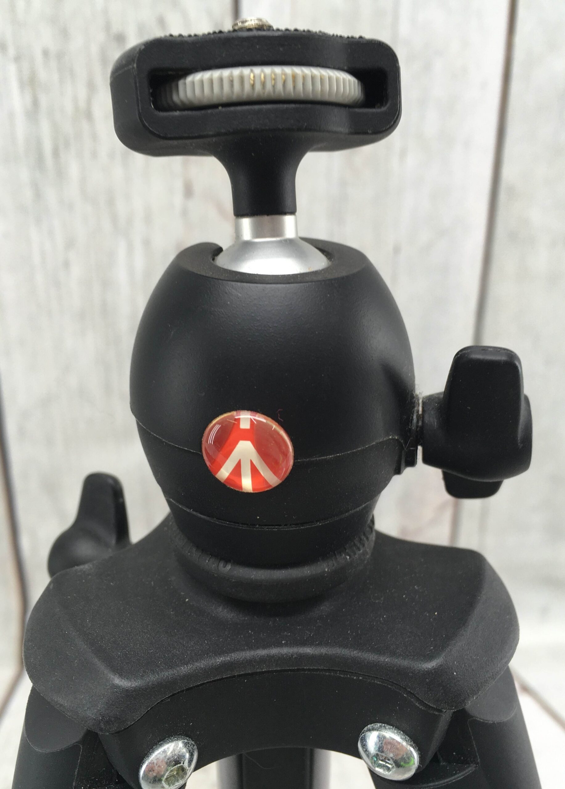 Manfrotto MKCOMPACTLT-BK Tripod