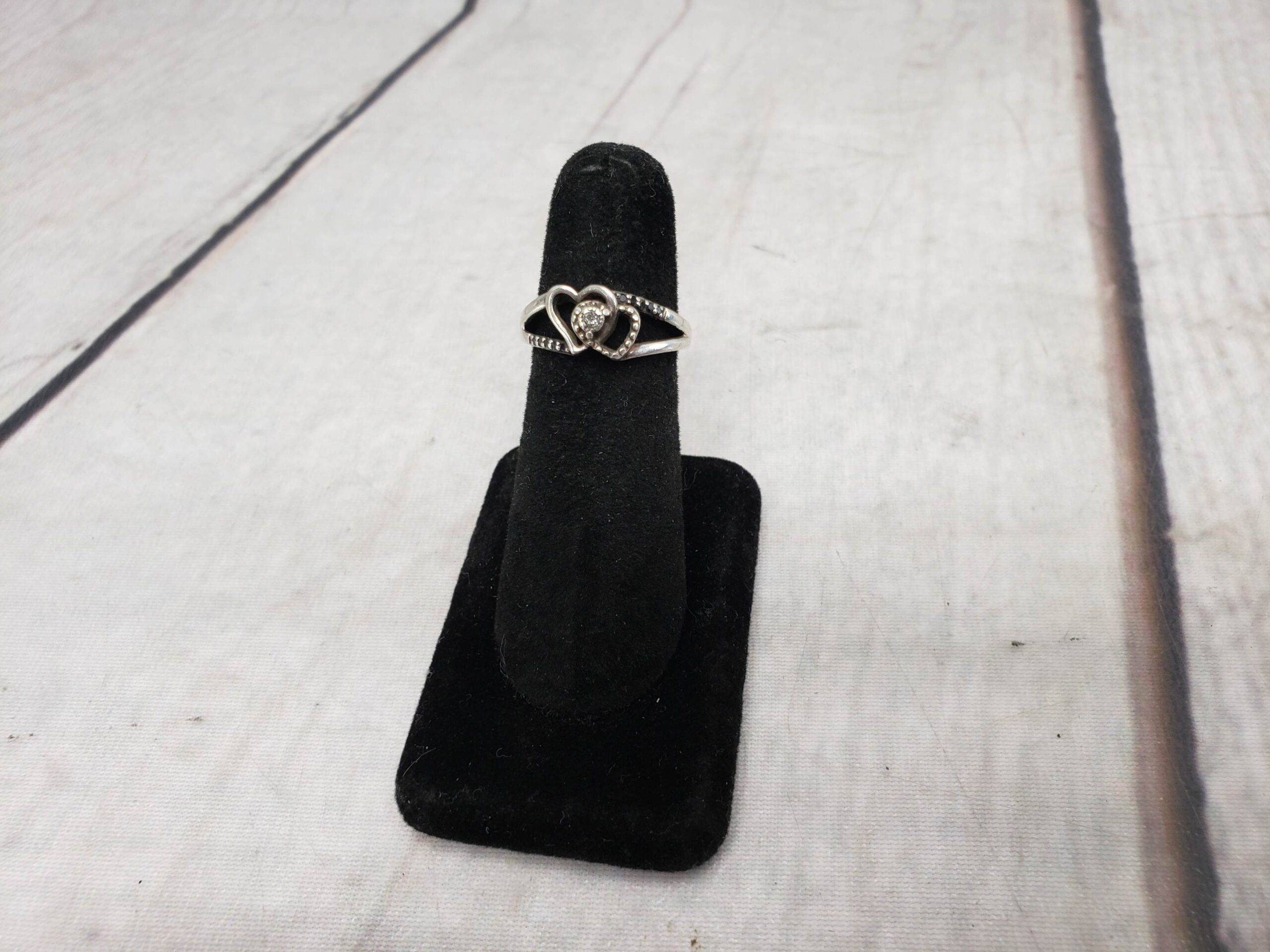 Ring SS Women Sz 6 2.05DWT .925 Sterling Silver, Heart Ring