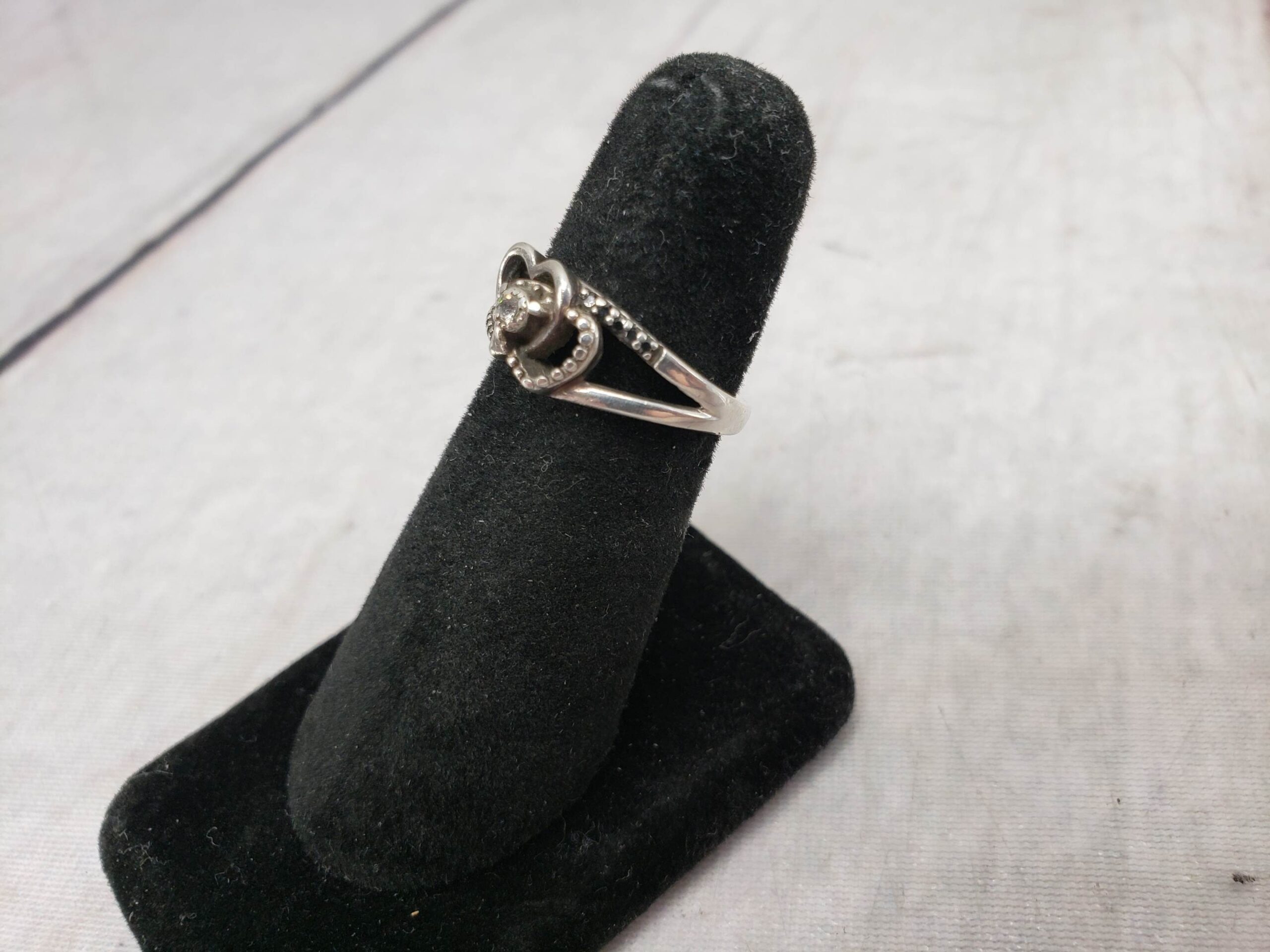 Ring SS Women Sz 6 2.05DWT .925 Sterling Silver, Heart Ring