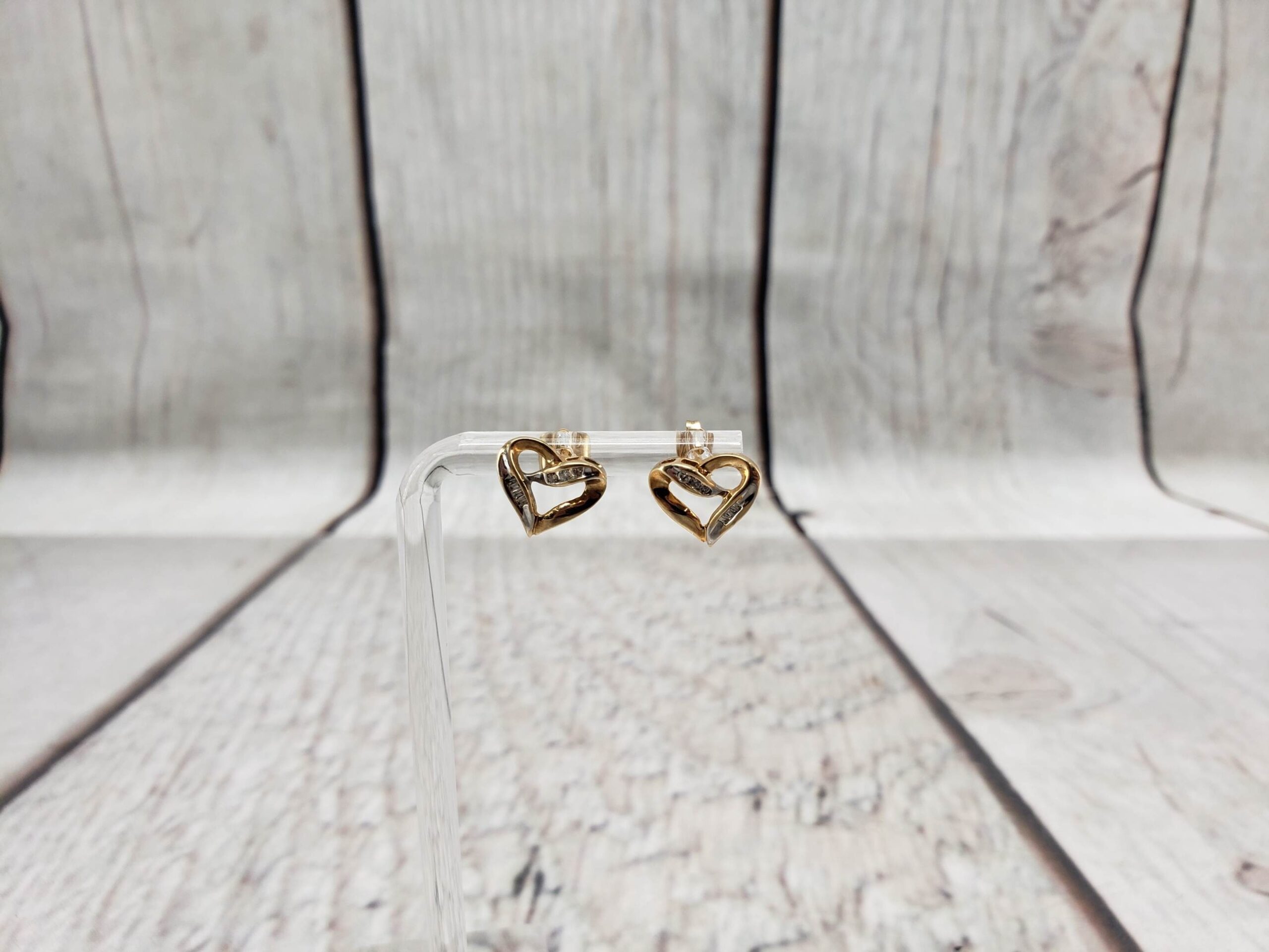 Earrrings YG Womens Stud 1.18DWT 10k Yellow Gold, Hearts with Round and Baguette Diamonds