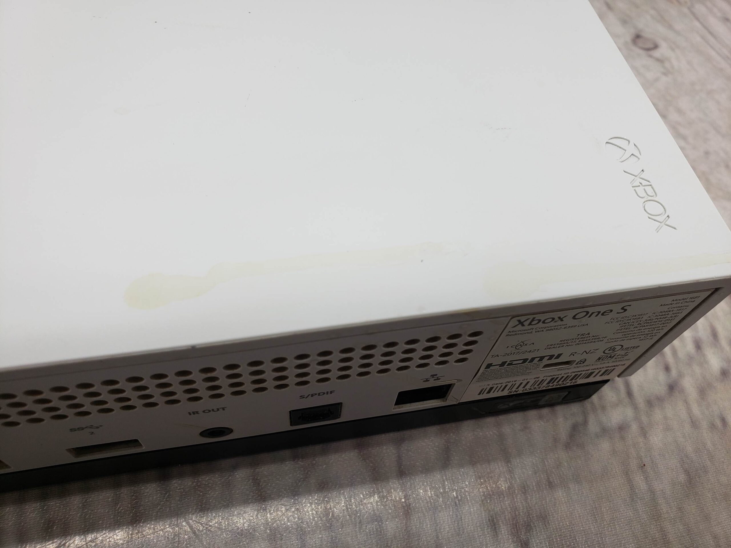Microsoft Xbox One S 1TB w/ one controller, power supply, cords, good condition