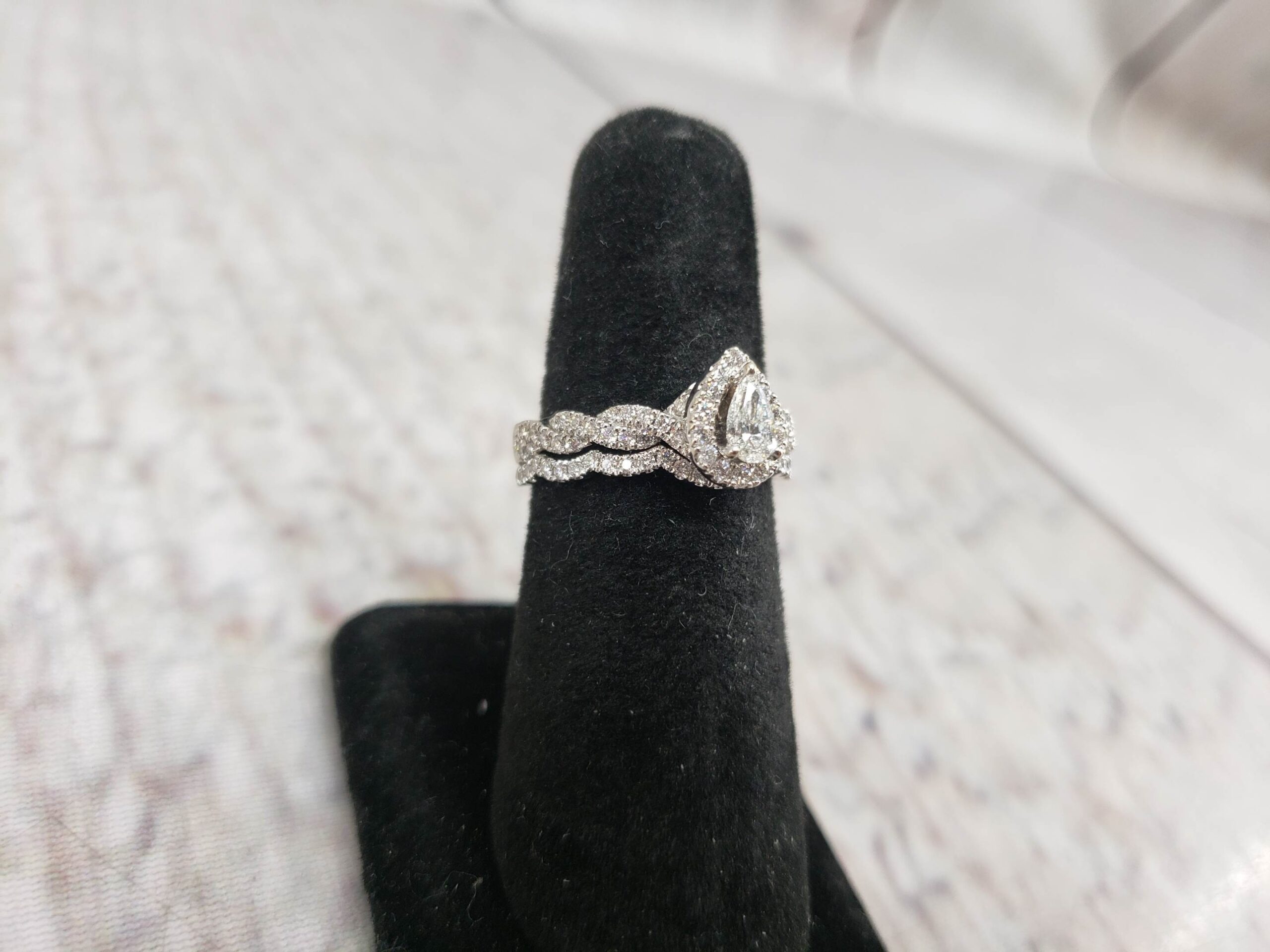 Ringset WG Women Sz 7 4.20DWT 14k White Gold Soldered Neil Lane Wedding Set