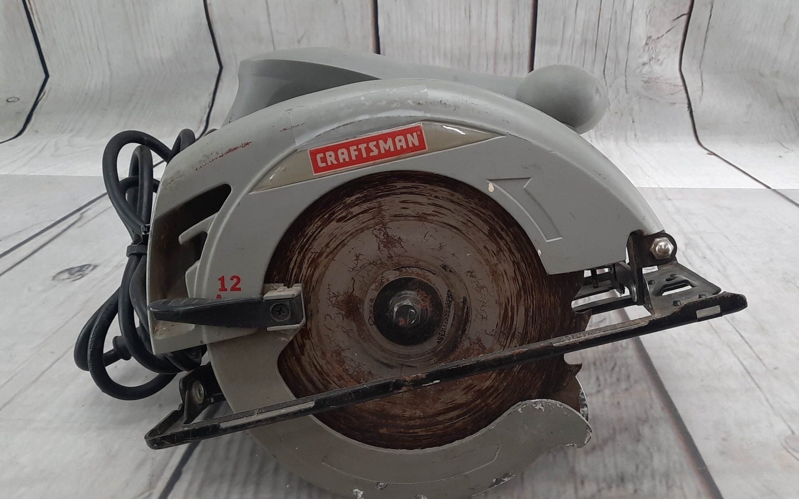 Craftsman 7 1/4″ Saw – Circular W Blade