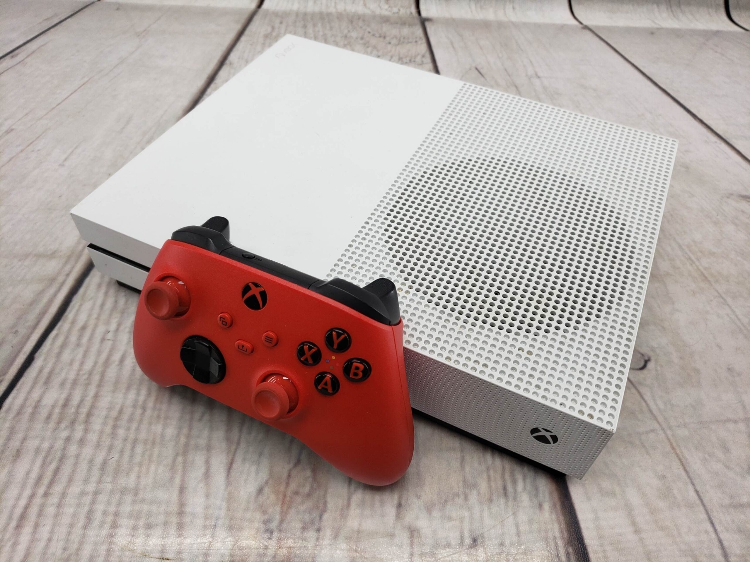 Microsoft Xbox One S 1TB w/ one controller, power supply, cords, good condition