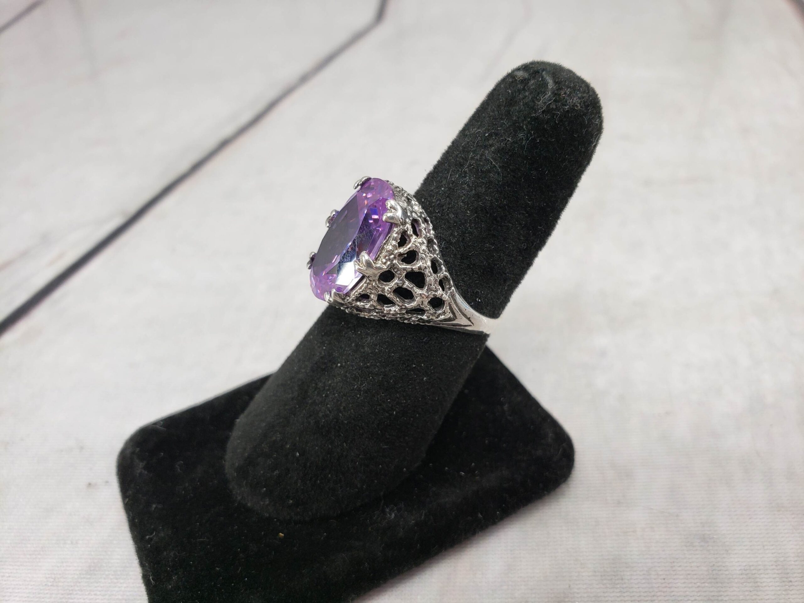 Ring SS Women Sz 8 3.84DWT .925 Sterling Silver, Large Purple Stone