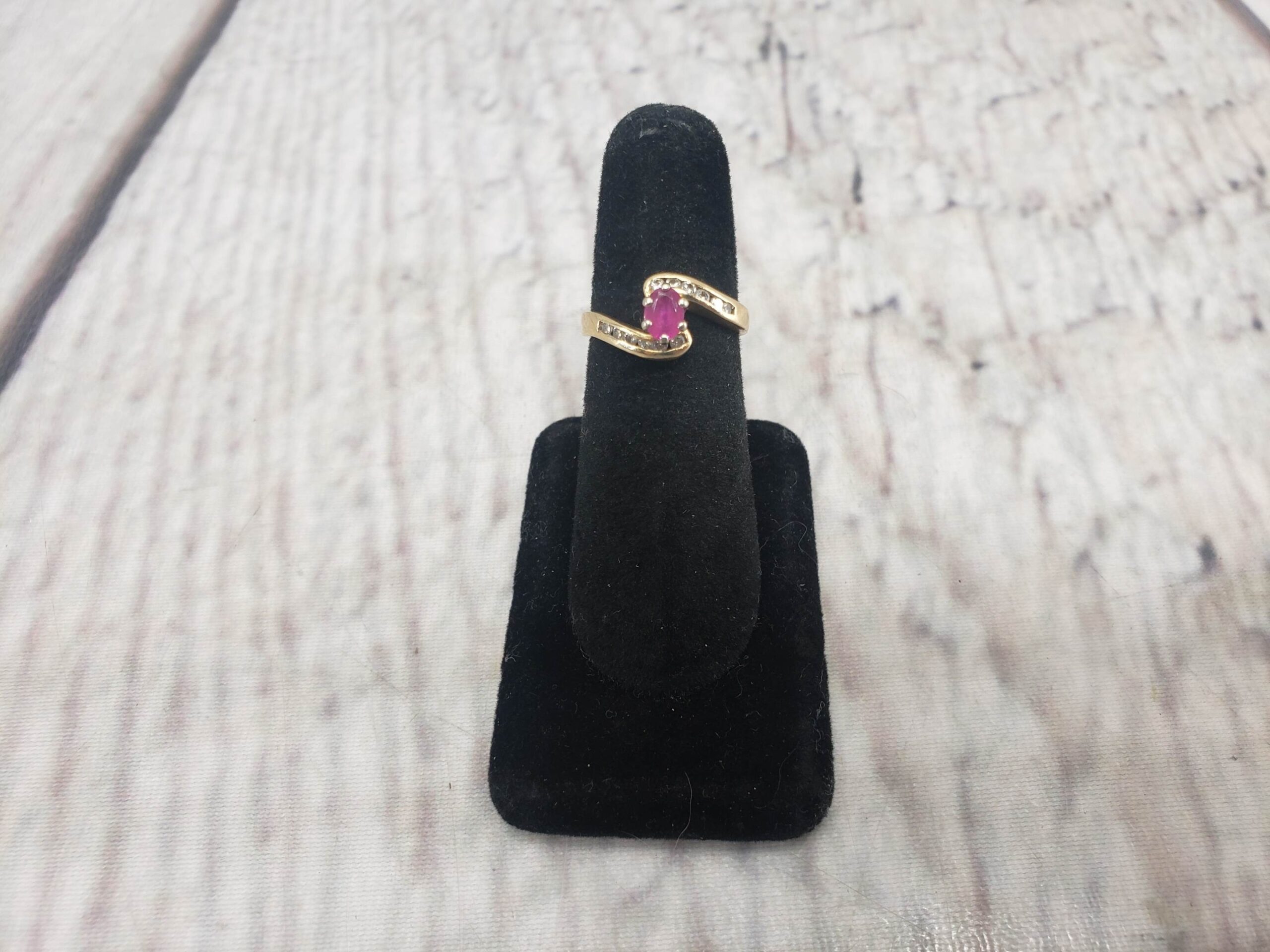 Ring YG Women Sz 7 2.3DWT 14k Yellow Gold, Marquise Cut Ruby with Diamonds