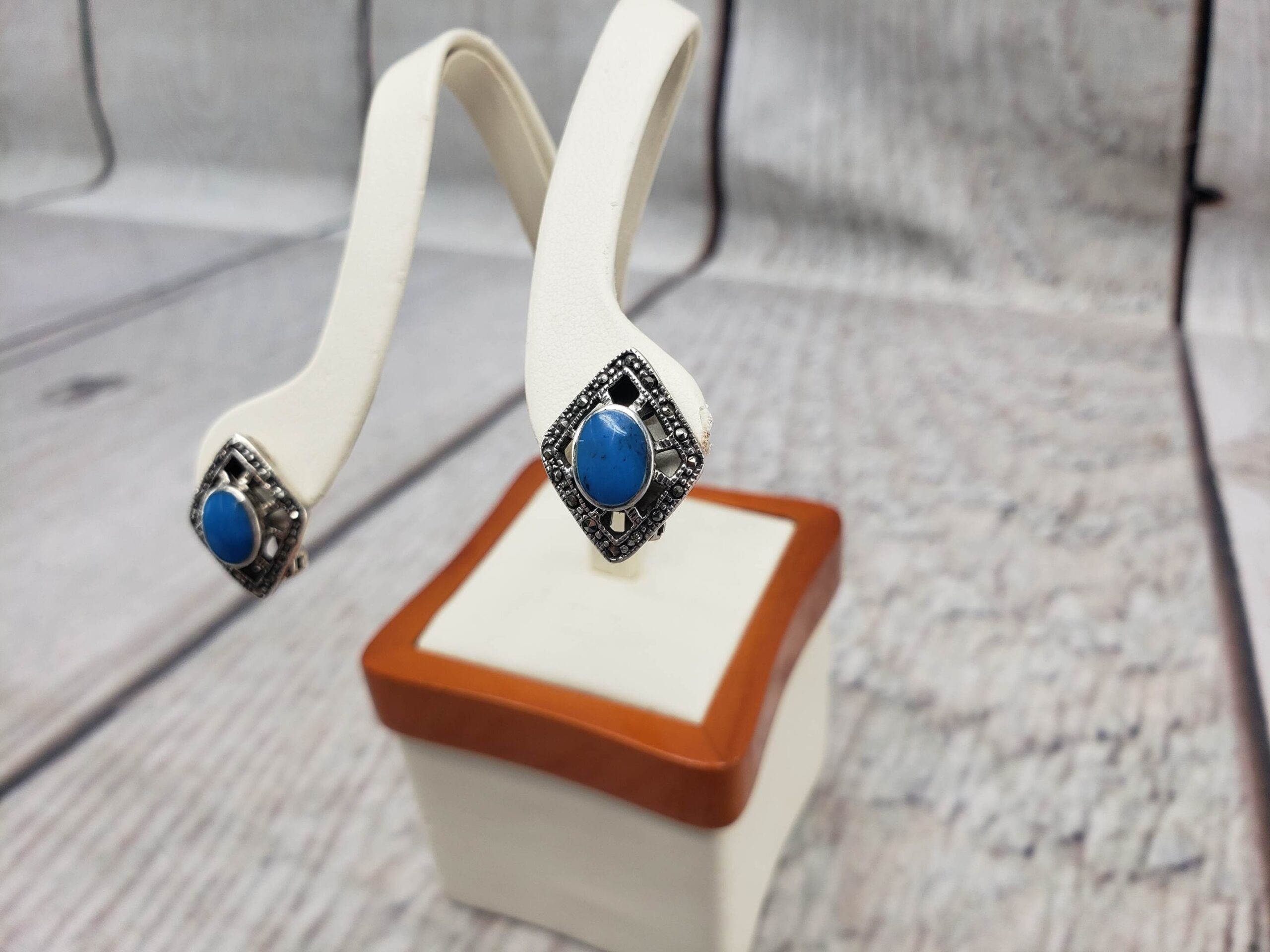 Earrings SS Women Clip-On 3.90DWT .925 Sterling Silver, Vintage Turquoise