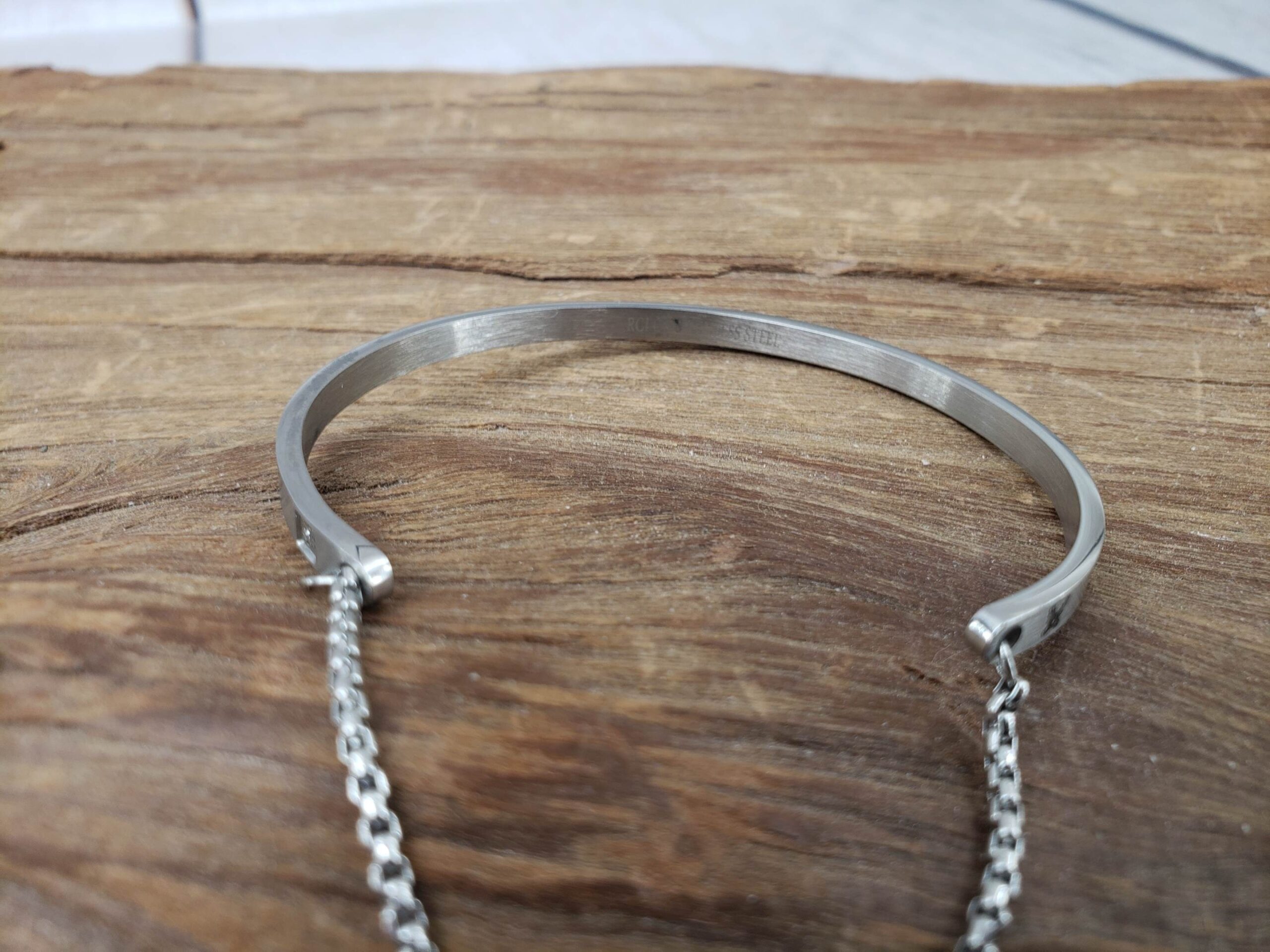 Bracelet SS Women 5-6″ IC w/ Adjustable Chain, 6.62DWT Stainless Steel, Dream Big