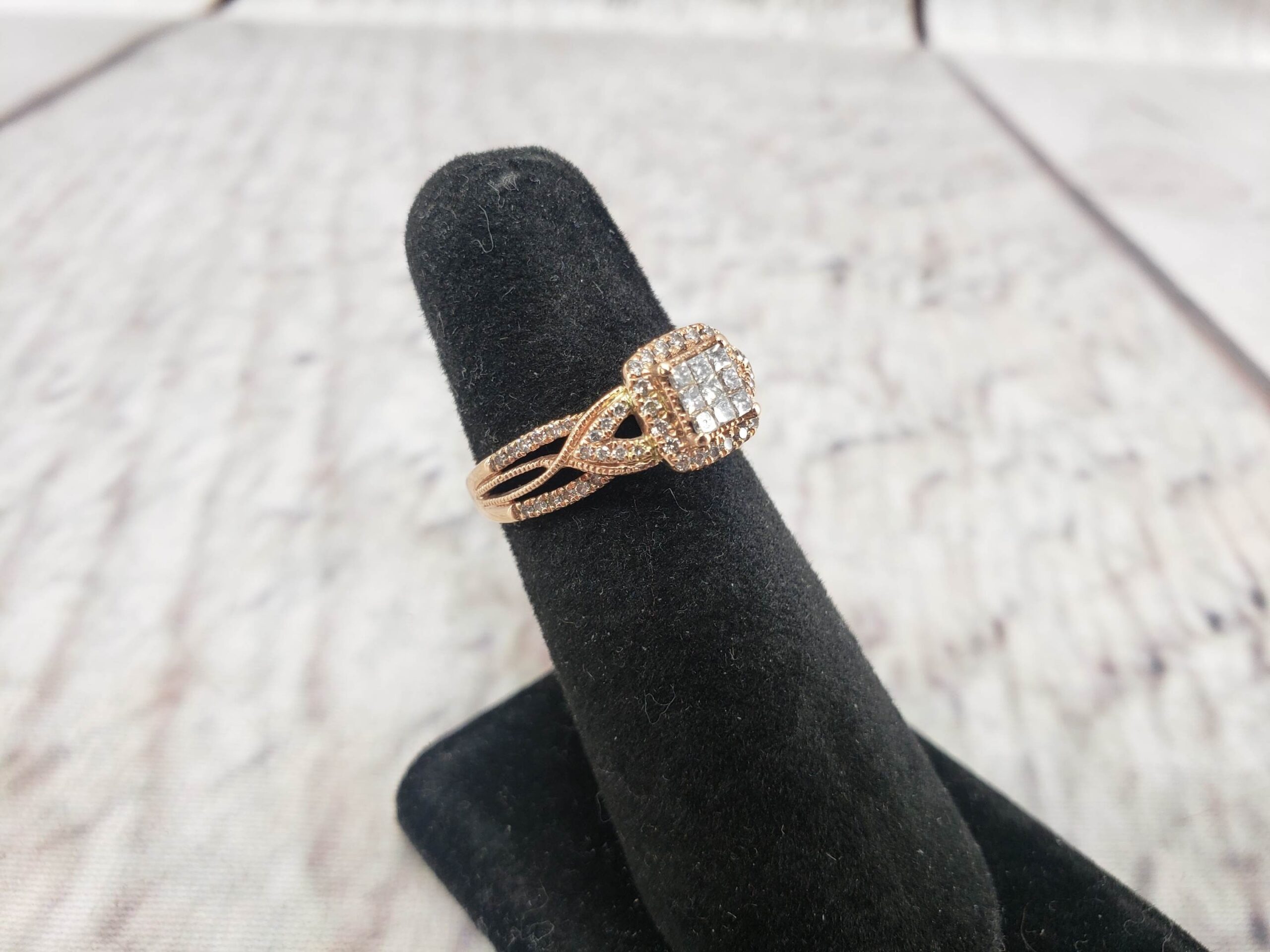 Ring RG Women Sz 6 2.60DWT 14k Rose Gold, 9x Square Cut Diamonds