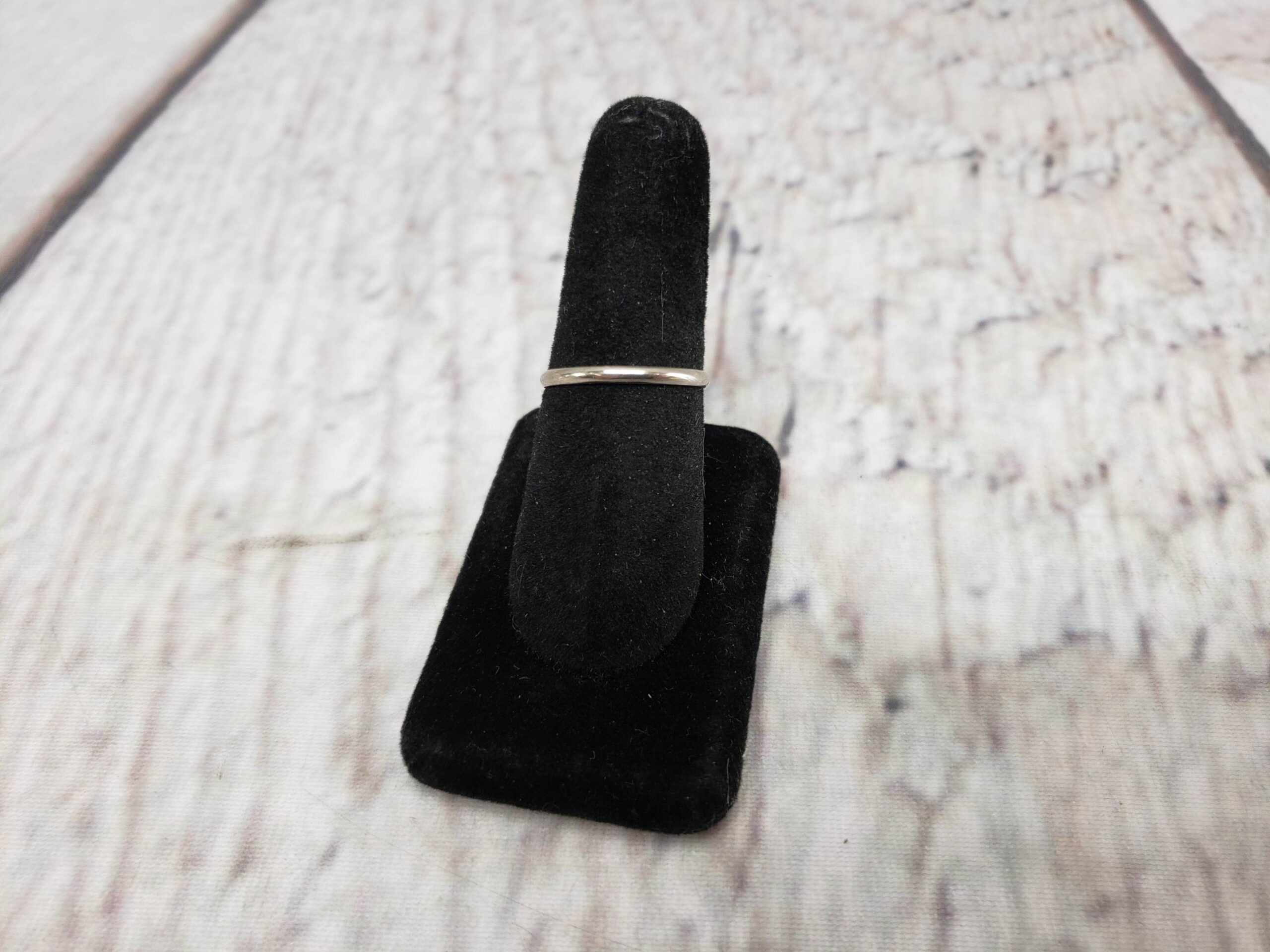 Ring SS Unisex Sz 8.5 0.69DWT .925 Sterling Silver Plain Band