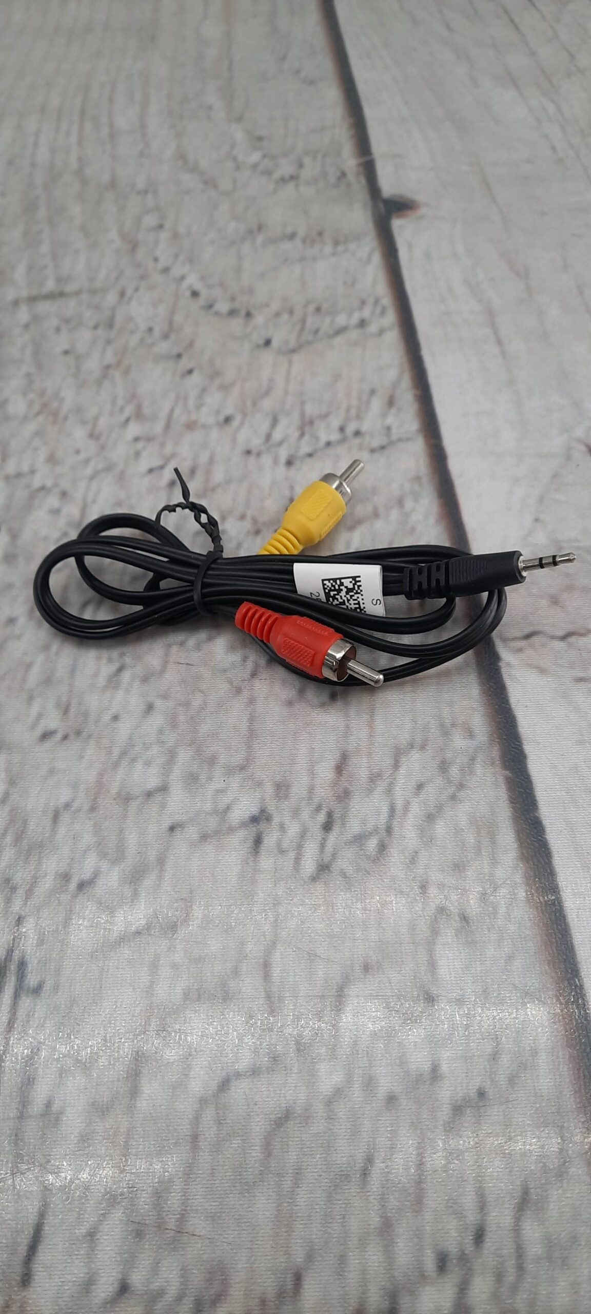 2.5Ft. RCA to Aux