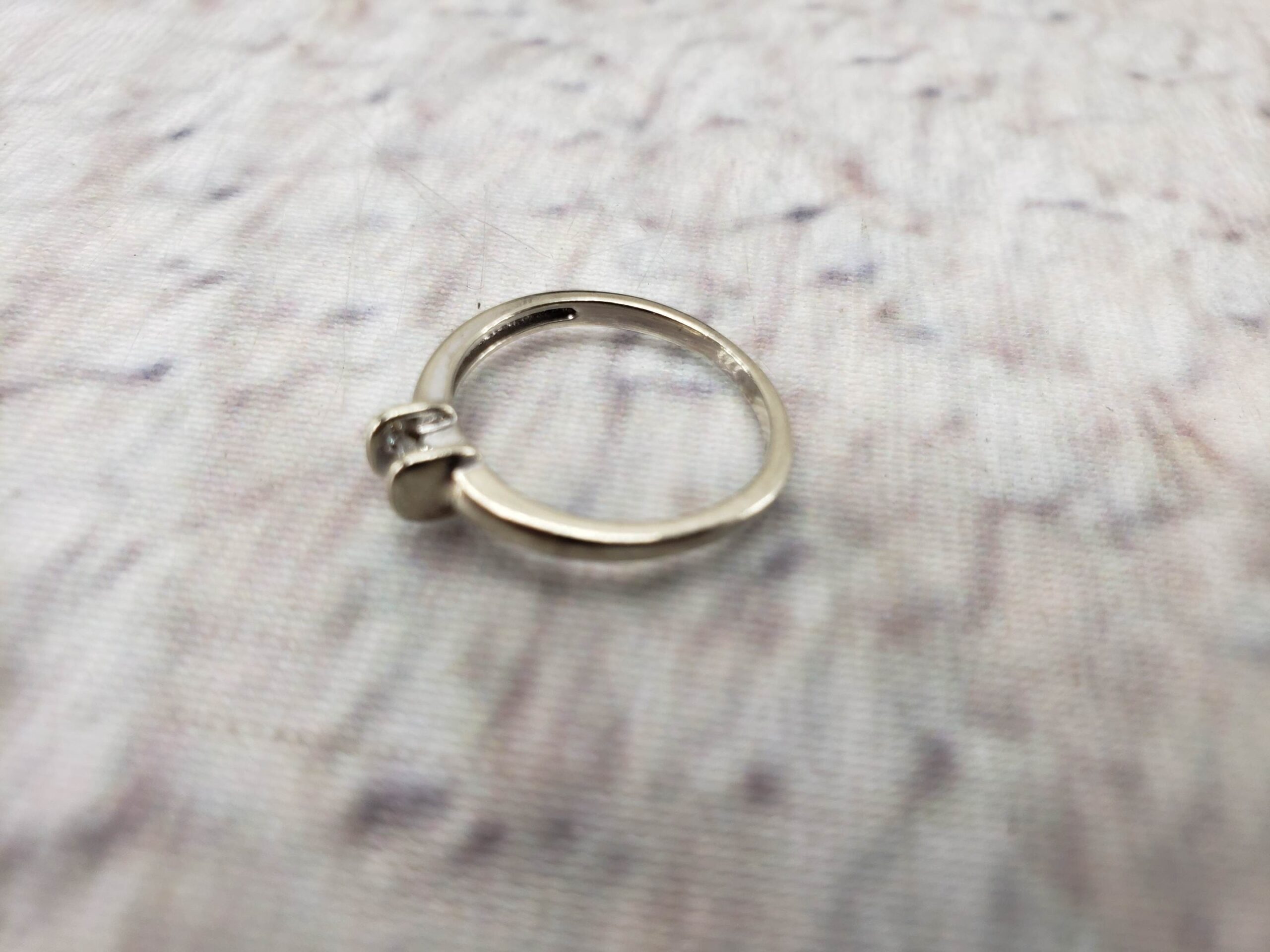 Ring WG Women Sz 6 1.32DWT 14k White Gold, .10ct Round Cut Diamond Solitaire