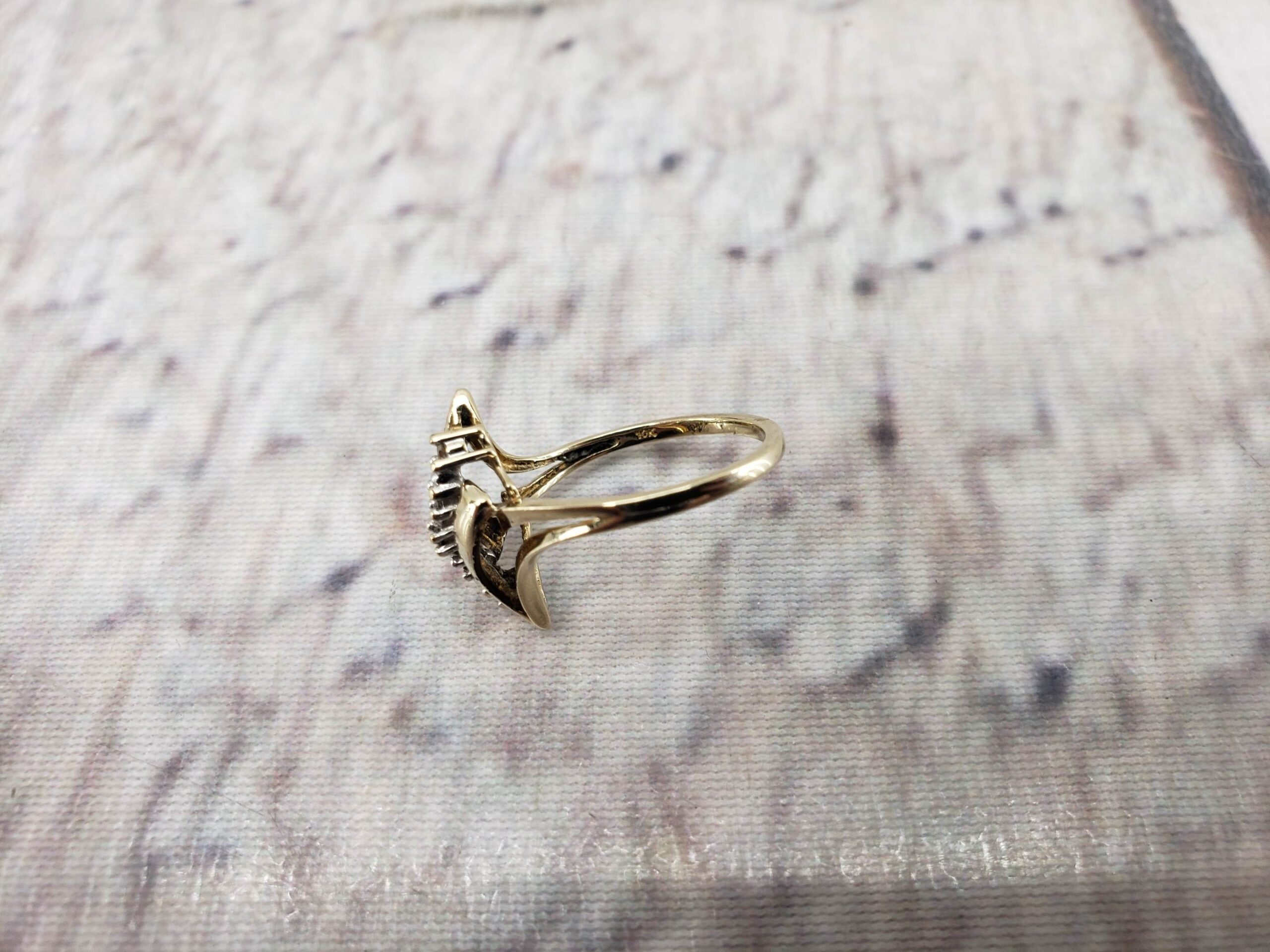 Ring YG Women Sz 7 1.50DWT 10k Yellow Gold, Dinner Ring with Round Cut Diamonds