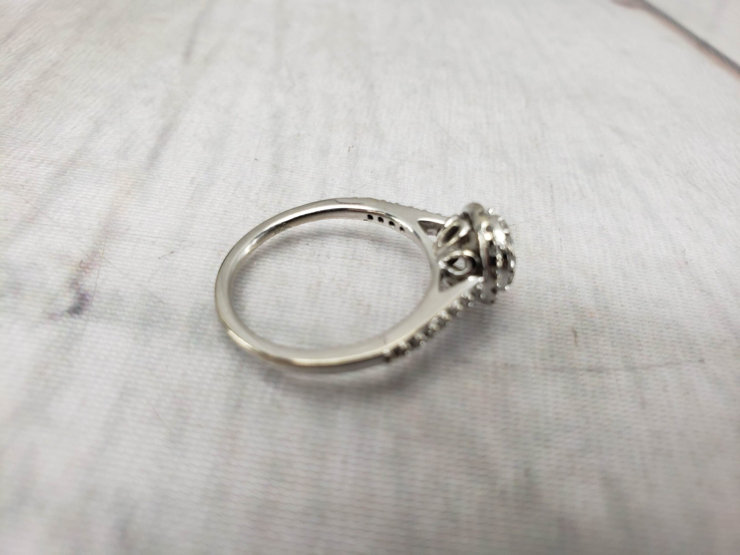 Ring WG Women Sz 7 2.15DWT 14k White Gold, .20ct Round Cut Diamond