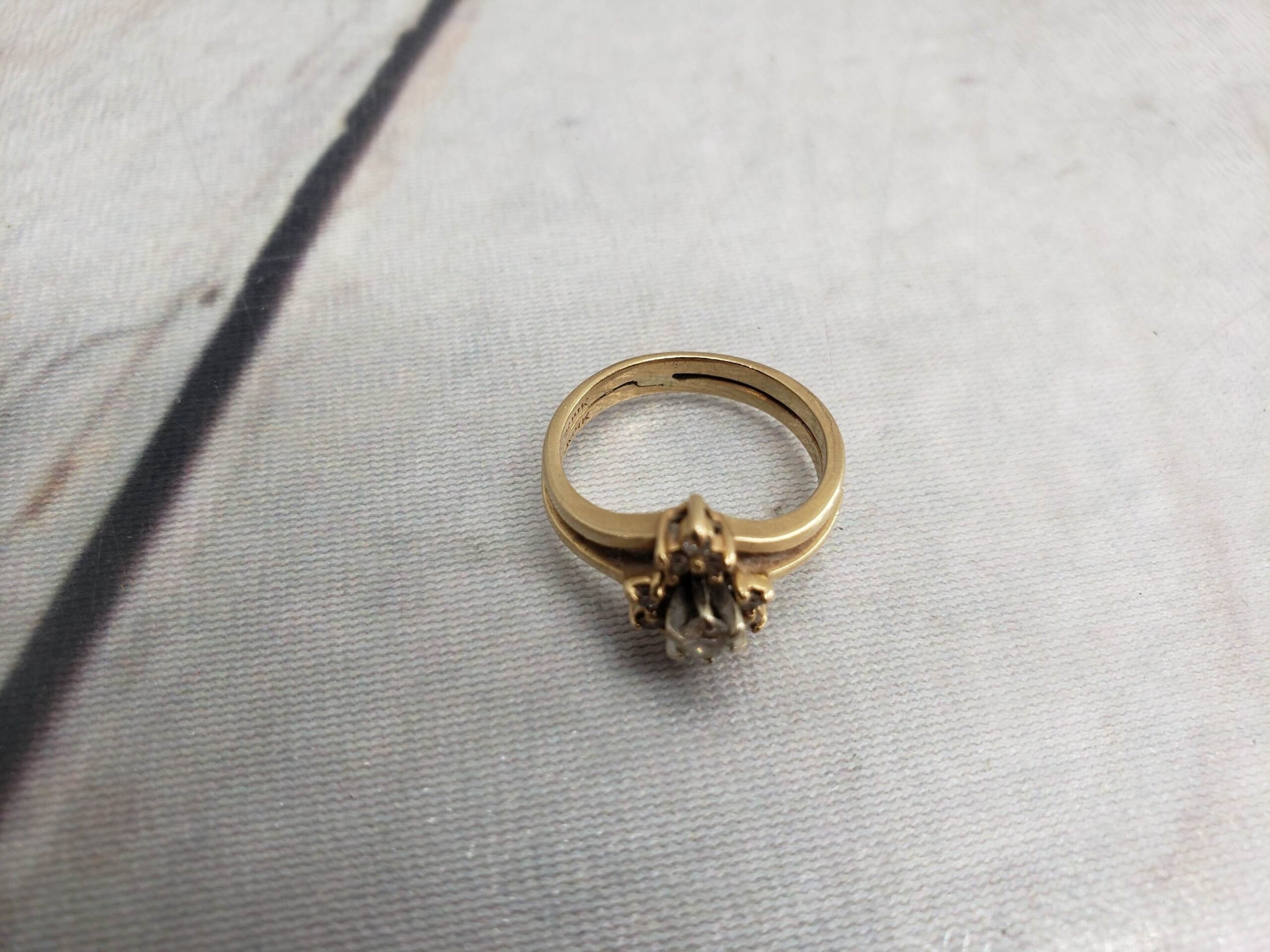 Ring YG Women Sz 5 2.22DWT 14k Yellow Gold soldered Wedding Set, Diamonds