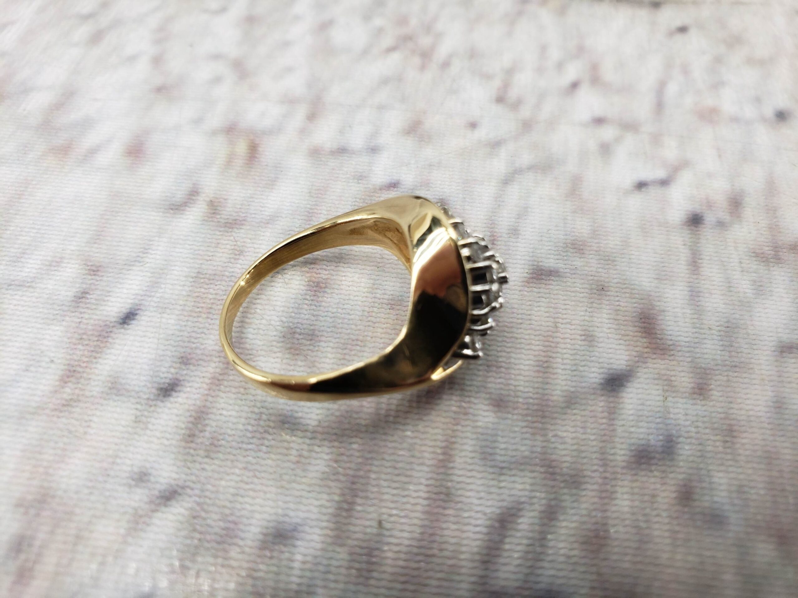 Ring YG Women Sz 6.5 3.20DWT 14k Yellow Gold, Curved Diamond Cluster