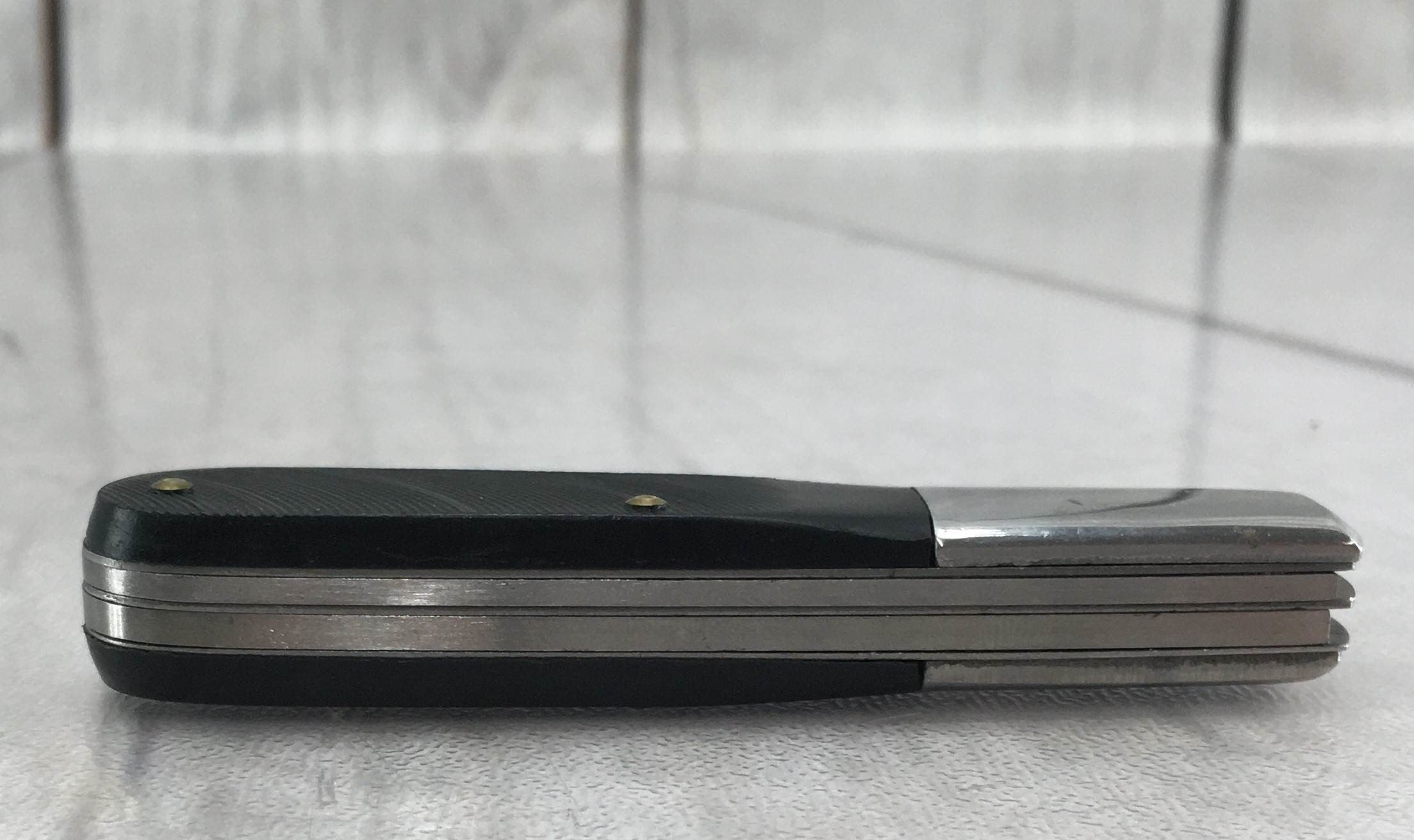 Vintage Camillus. Sawcut Delrin Barlow Folding Pocket Knife. #551. Black. Camco USA