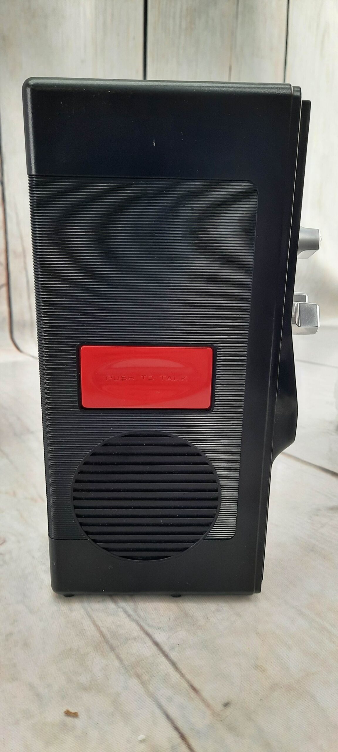 Realistic TRC412 40 Channel Two Way Emergency Citizens Band System in Box