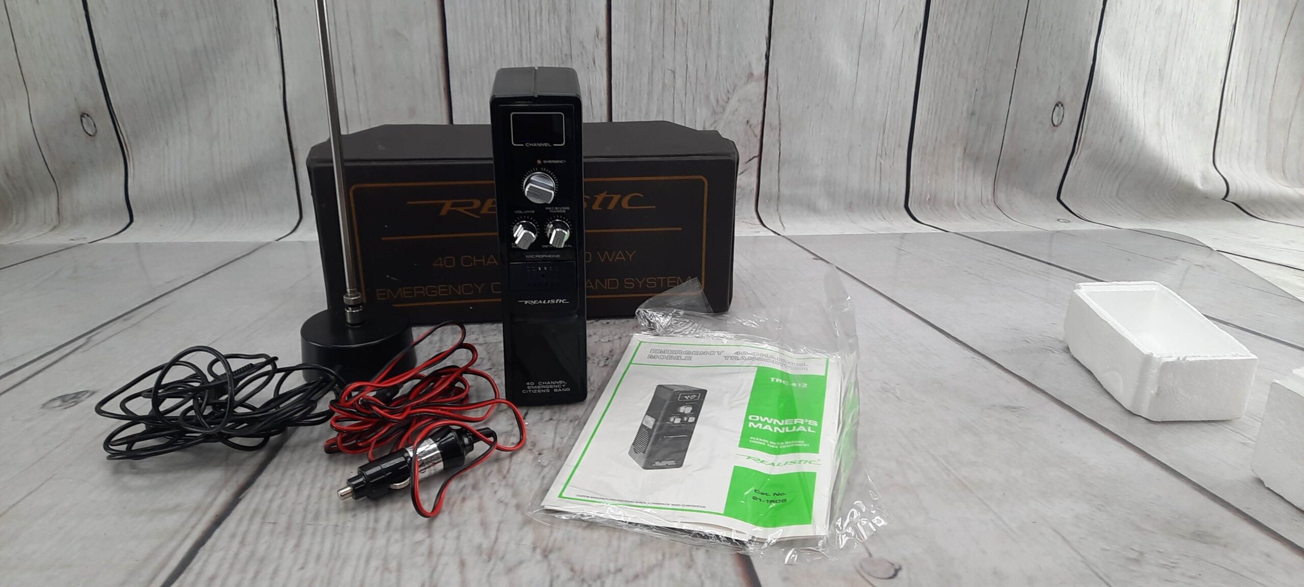 Realistic TRC412 40 Channel Two Way Emergency Citizens Band System in Box