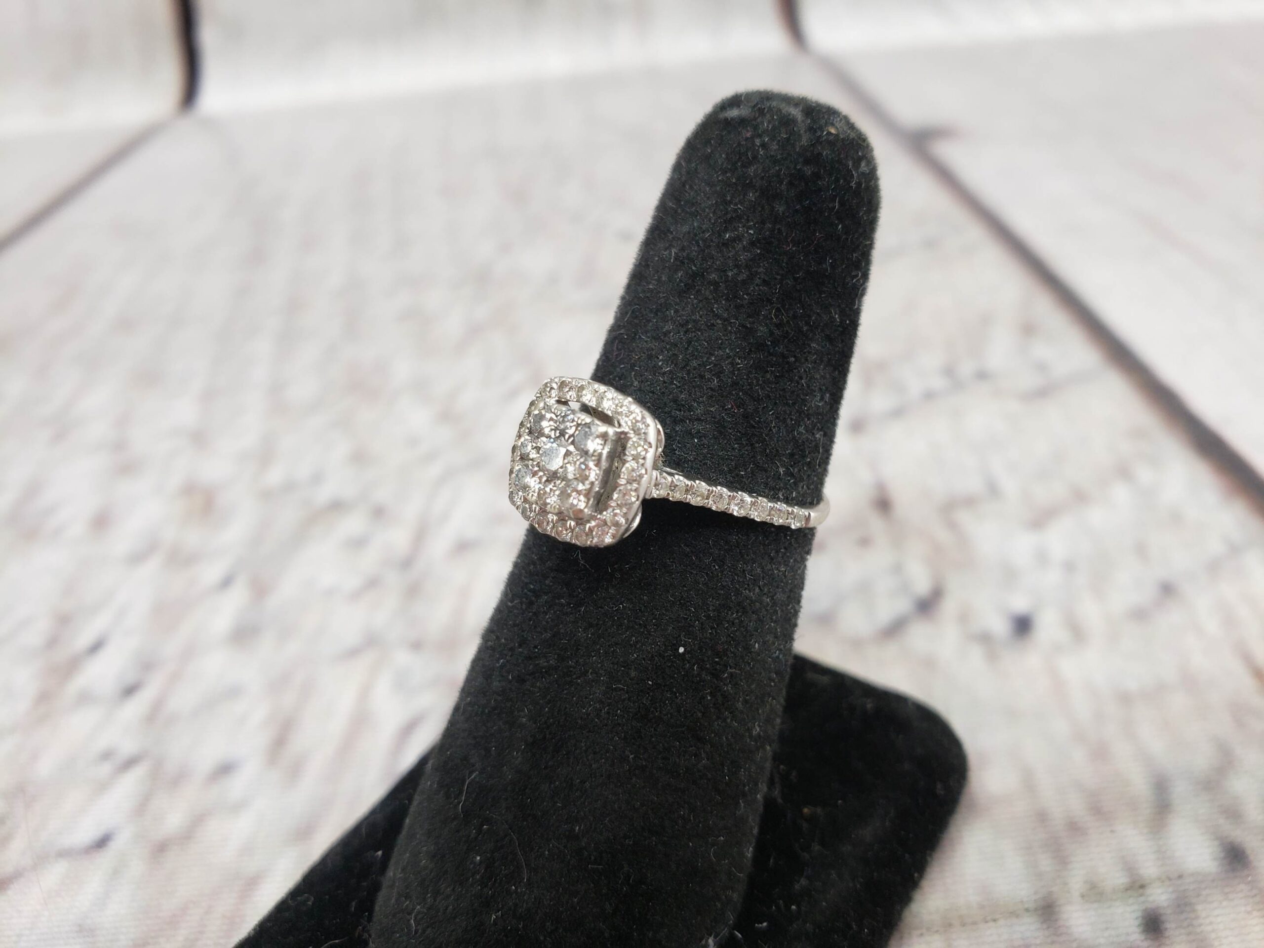 Ring WG Women Sz 7 1.50DWT 10k White Gold, Several Round Cut Diamonds