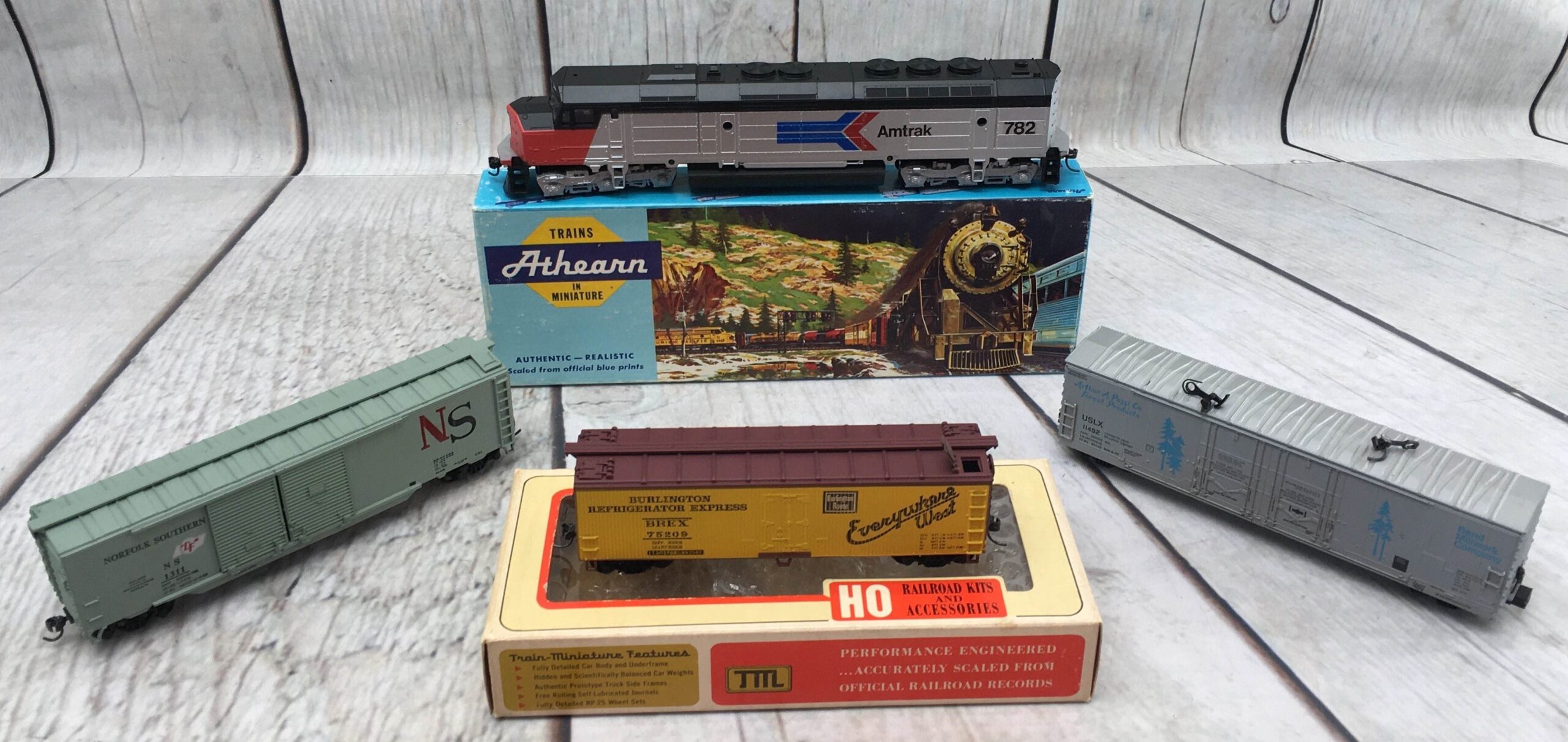 TM- Train Miniature Electric Trains Trains