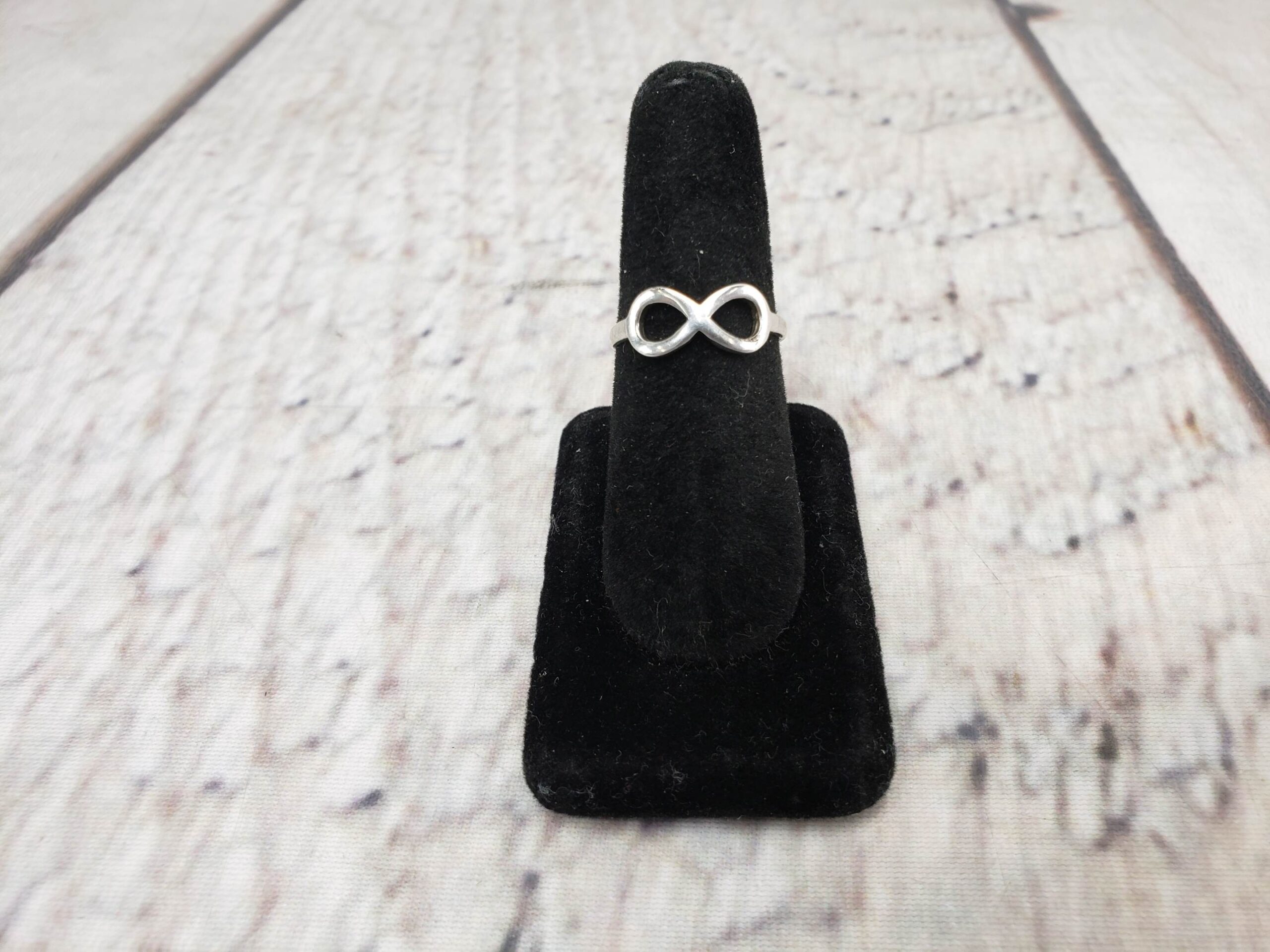 Ring SS Women Sz 8 1.33DWT .925 Sterling Silver, Infinity Symbol
