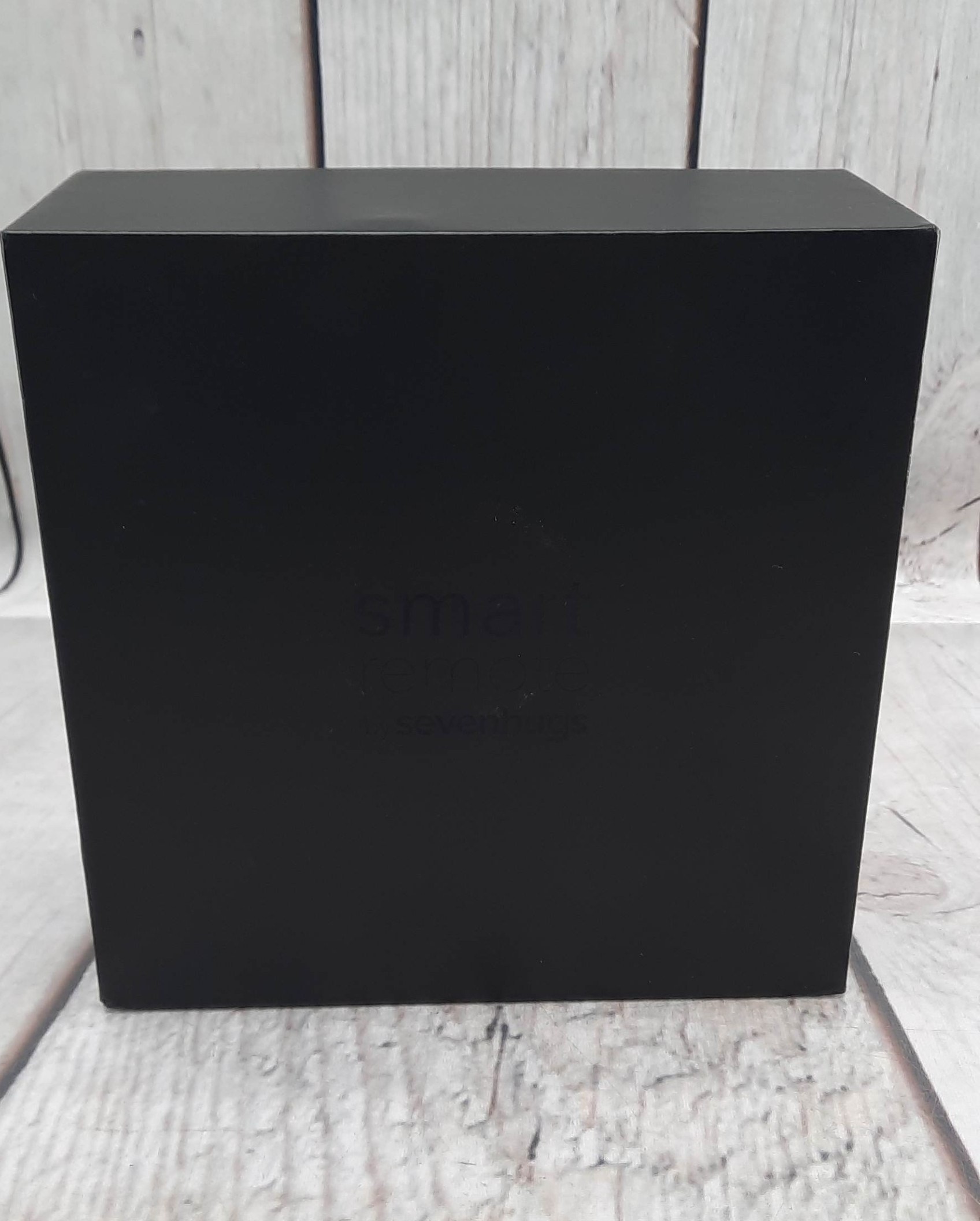 SEVENHUGS Smart SR1A Universal Remote