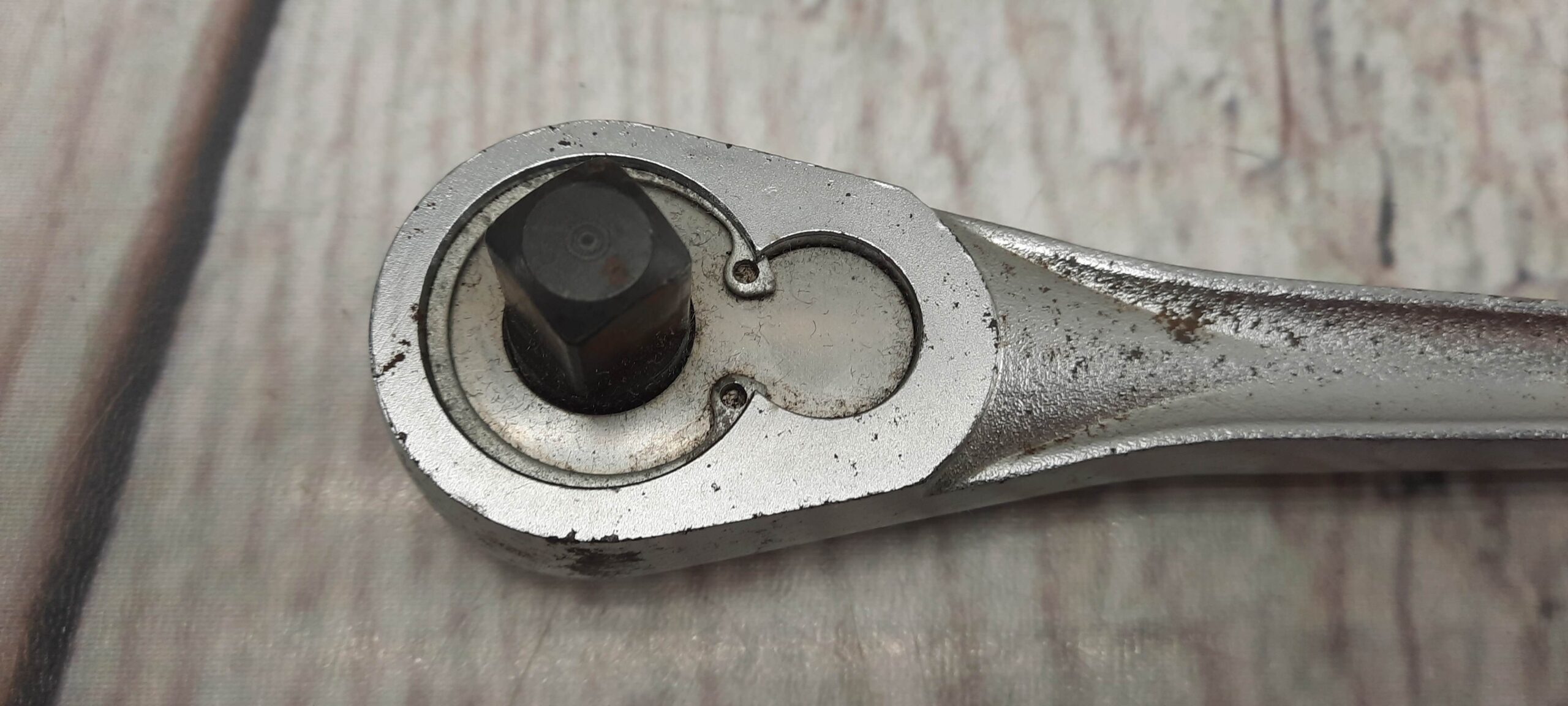 VINTAGE CRAFTSMAN – V- SERIES 3/8″ DRIVE RATCHET THUMB WHEEL PAT. 3467231