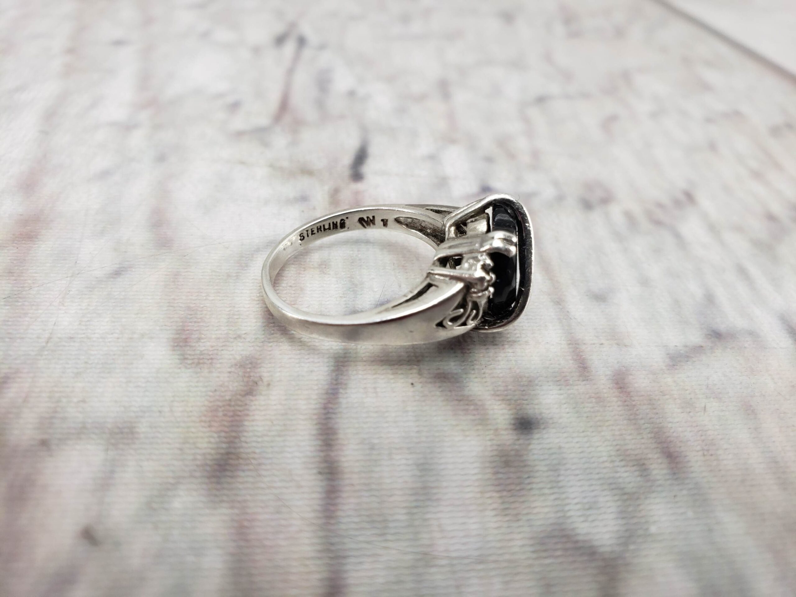 Ring SS Women Sz 6.5 2.6DWT .925 Sterling Silver, Heart Cut Black Onyx