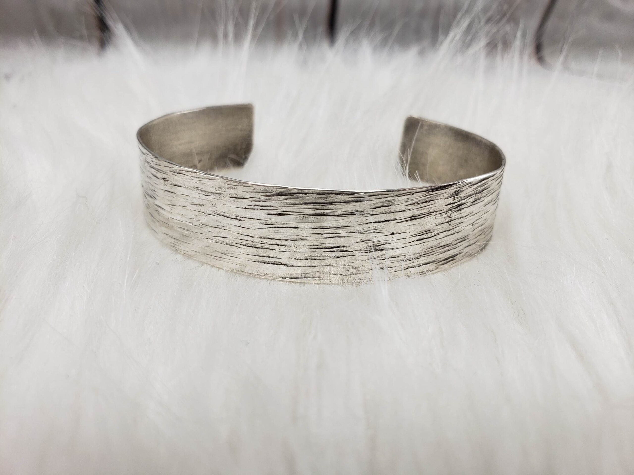 Bracelet SS Women Cuff 11.50DWT .925 Sterling Silver, approximately 6″