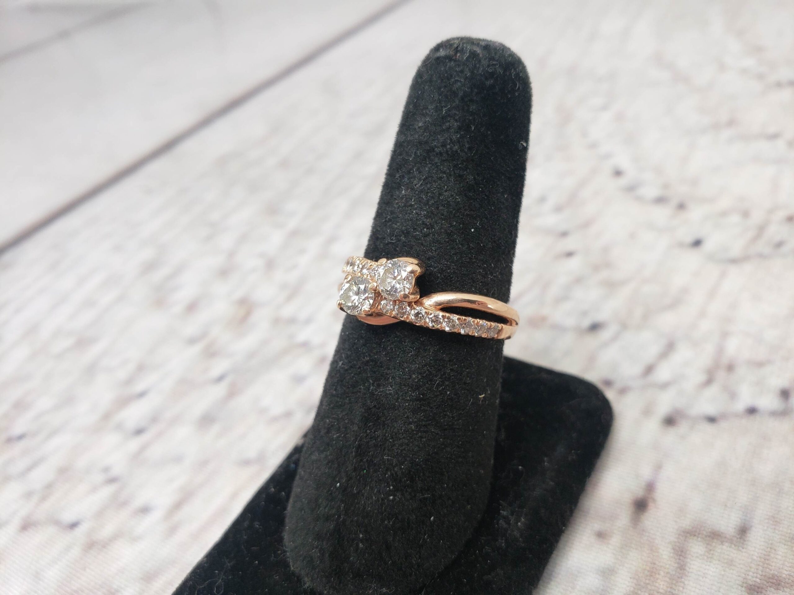 Ring RG Women Sz 8.5 3.60DWT 14k Rose Gold, 2x Round Cut Diamonds