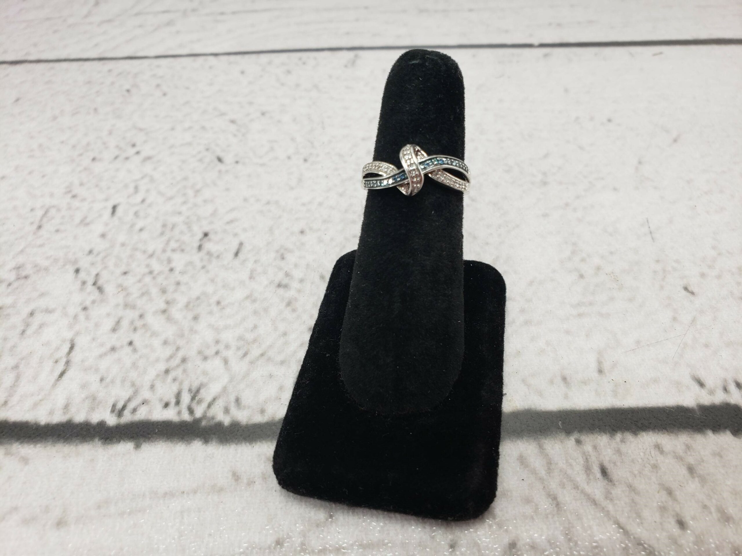 Ring SS Women Sz 6.5 2.9g .925 Sterling Silver Band