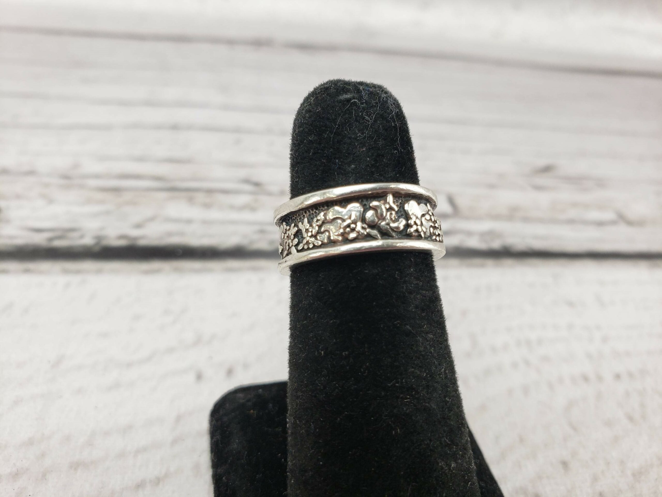 Ring SS Women Sz 6 3.4g .925 Sterling Silver, Disney Minnie Mouse Ring