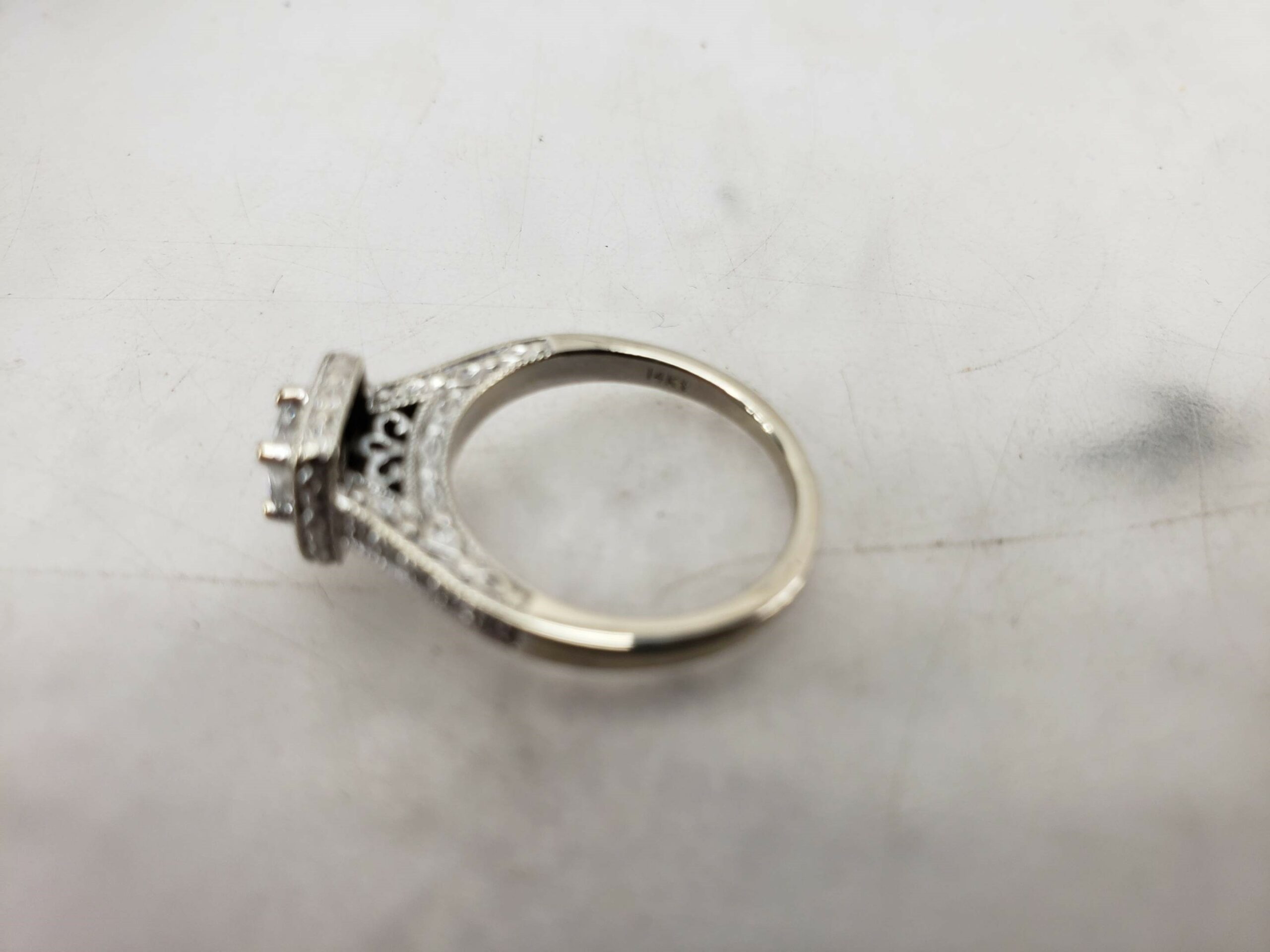 Ring WG Women Sz 5 3.5g 14kt White Gold Engagement