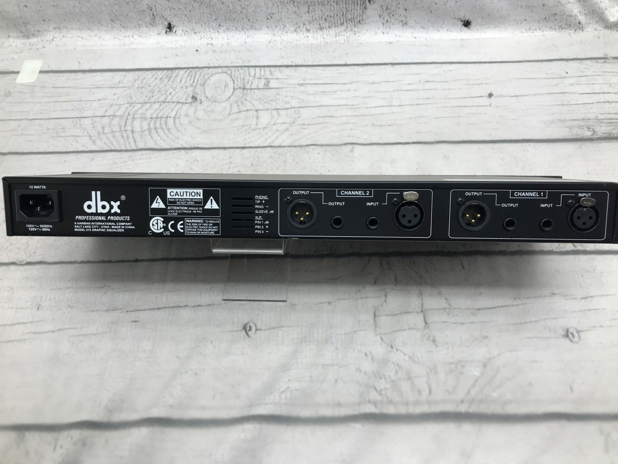 dbx 215 Graphic Equalizer with cord