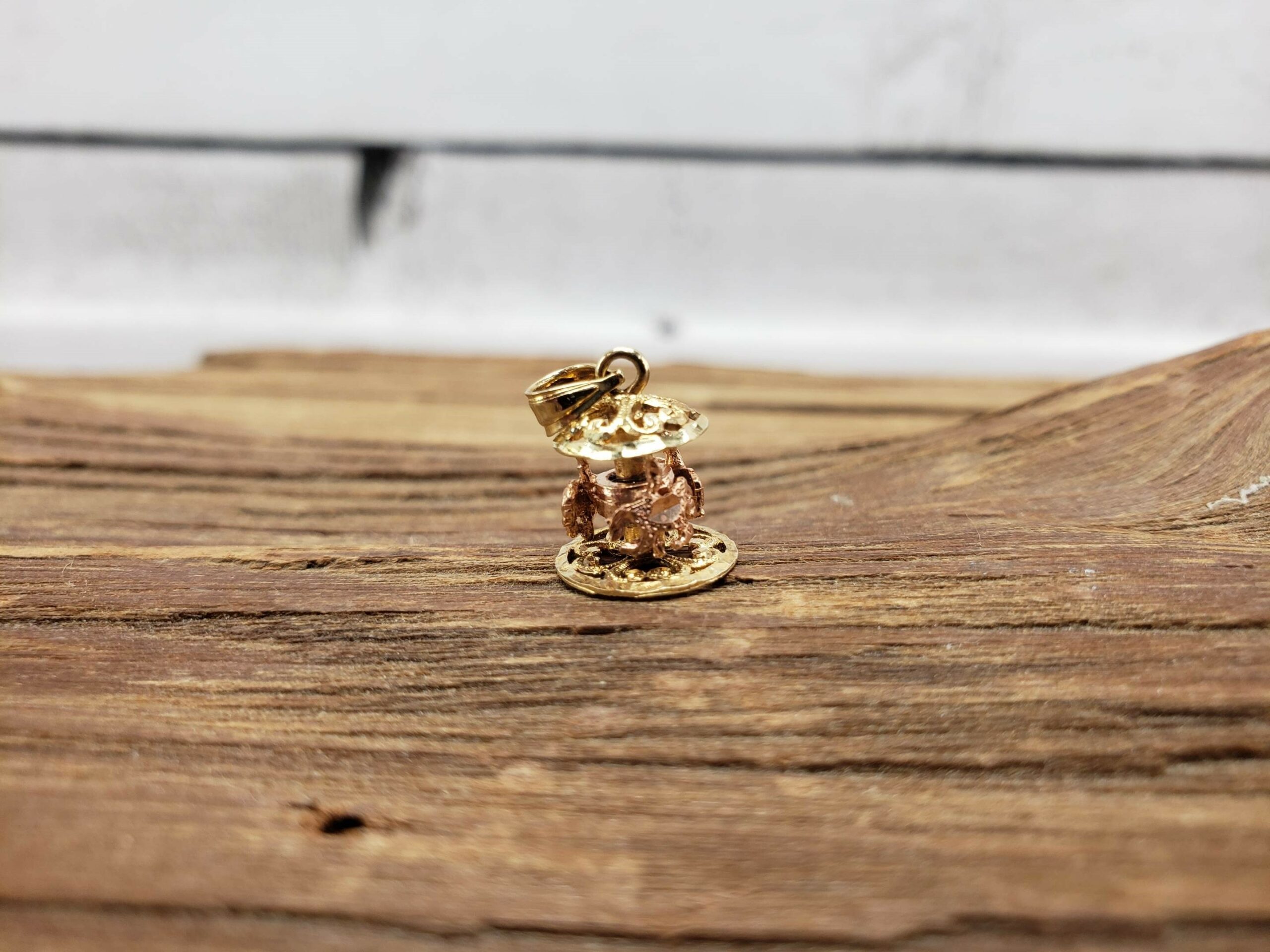 Pendant YG Carousel 1.31DWT 14k Yellow Gold, Rose Gold Horses
