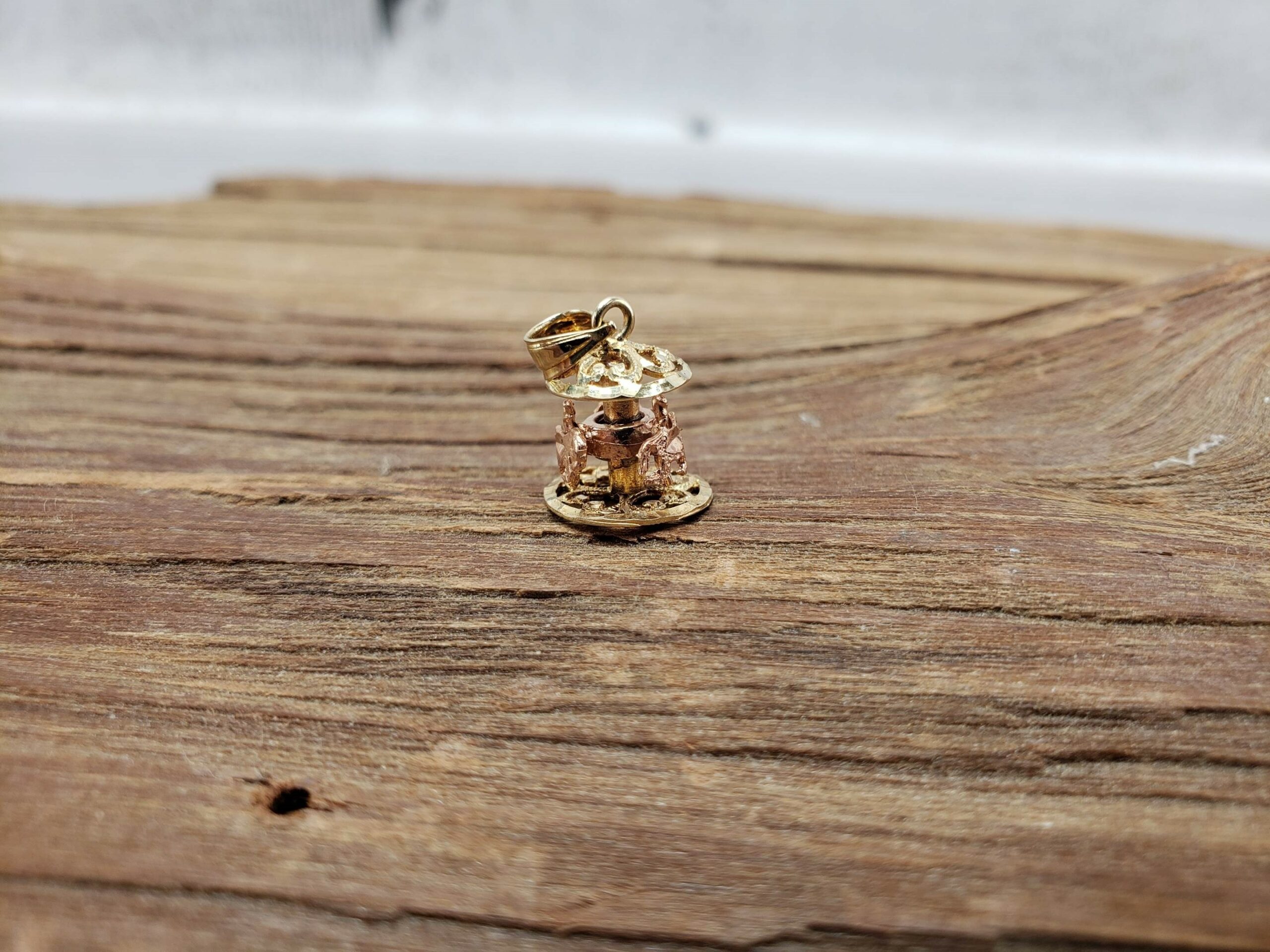 Pendant YG Carousel 1.31DWT 14k Yellow Gold, Rose Gold Horses