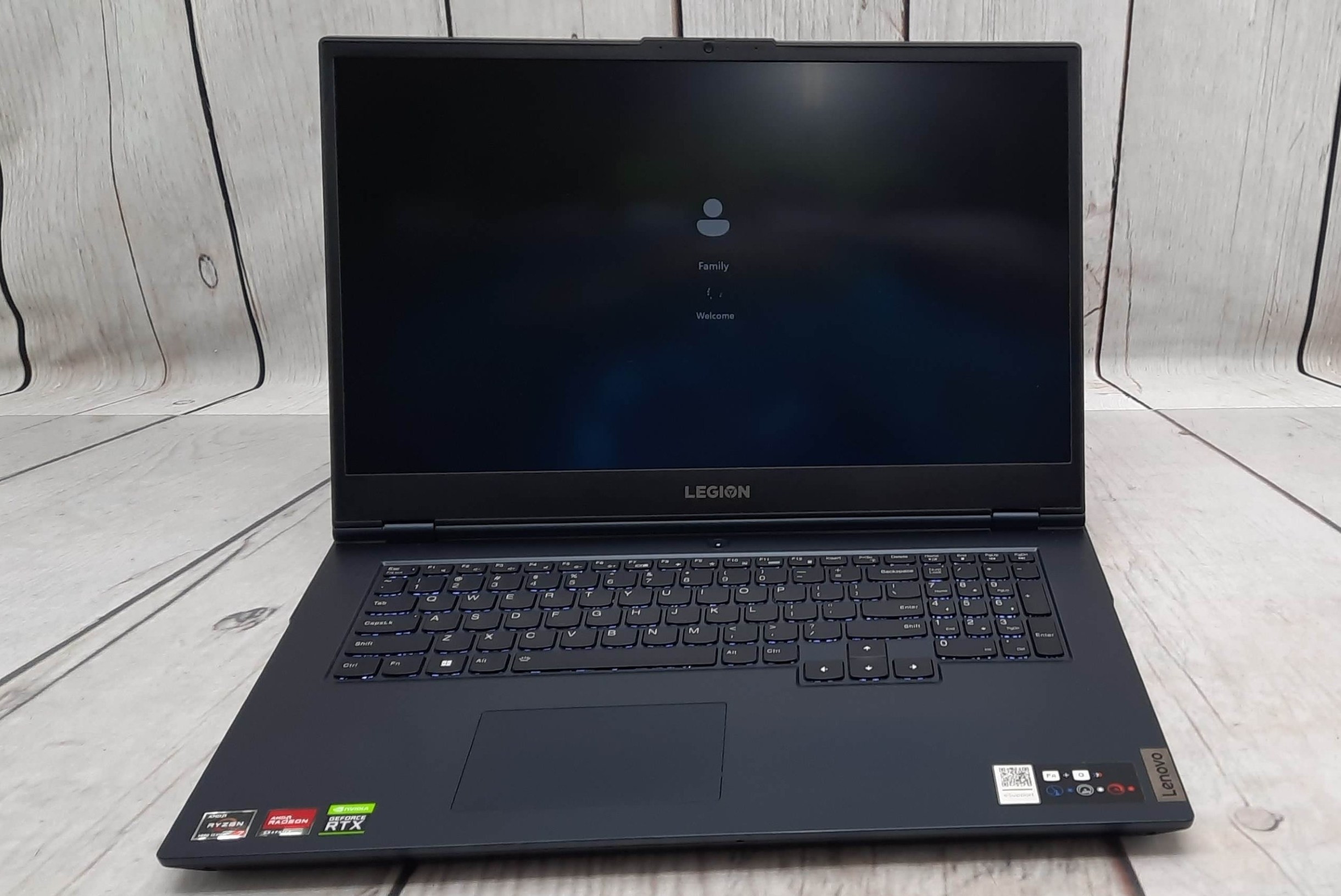 Lenovo Legion Gaming Laptop, Windows 11, 17.3″ Display, NVIDIA GeForce RTX 3050