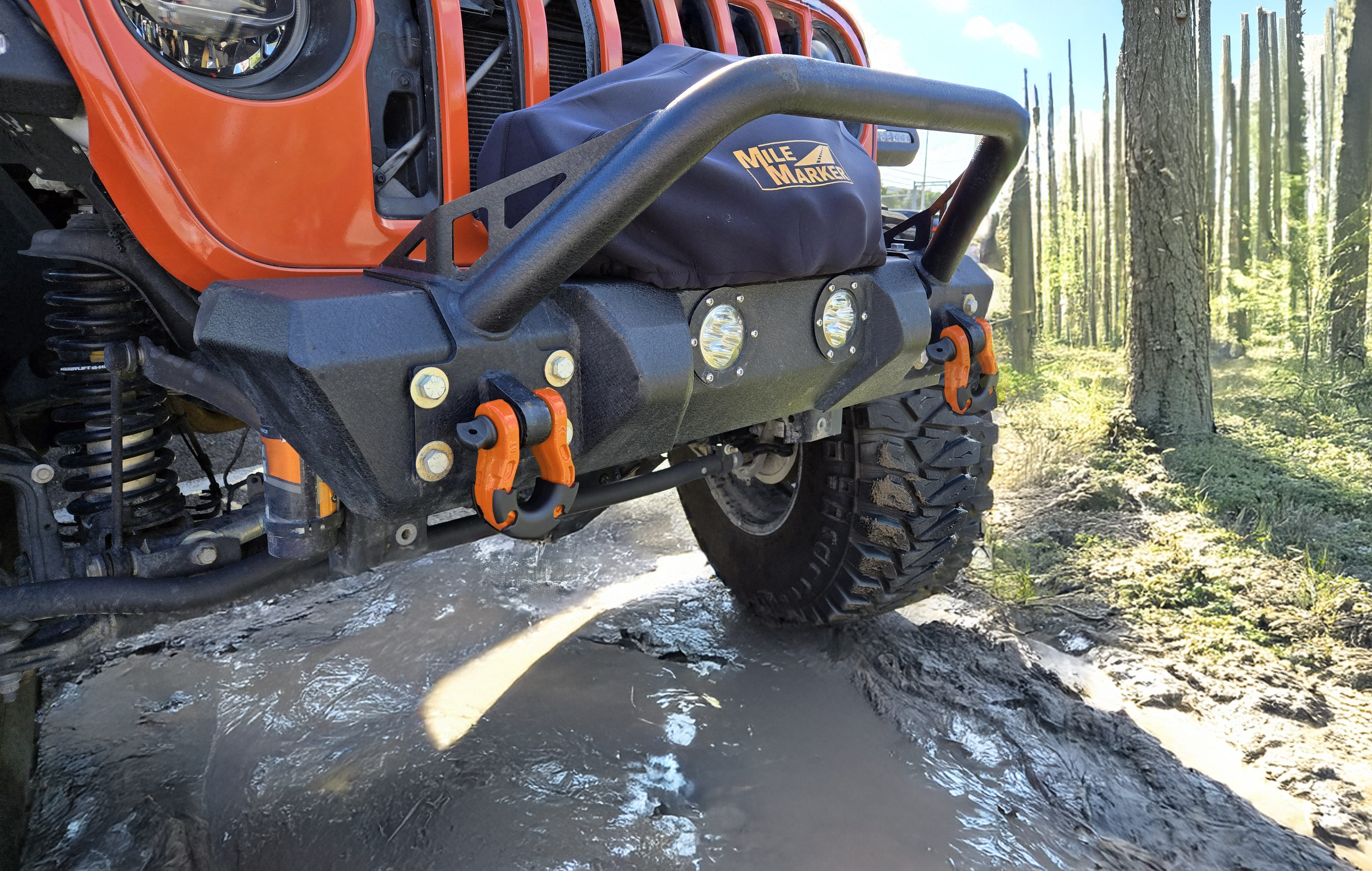 Mile Marker 8T Orange Shackle (Set of 2 with box) 60-80134-TO