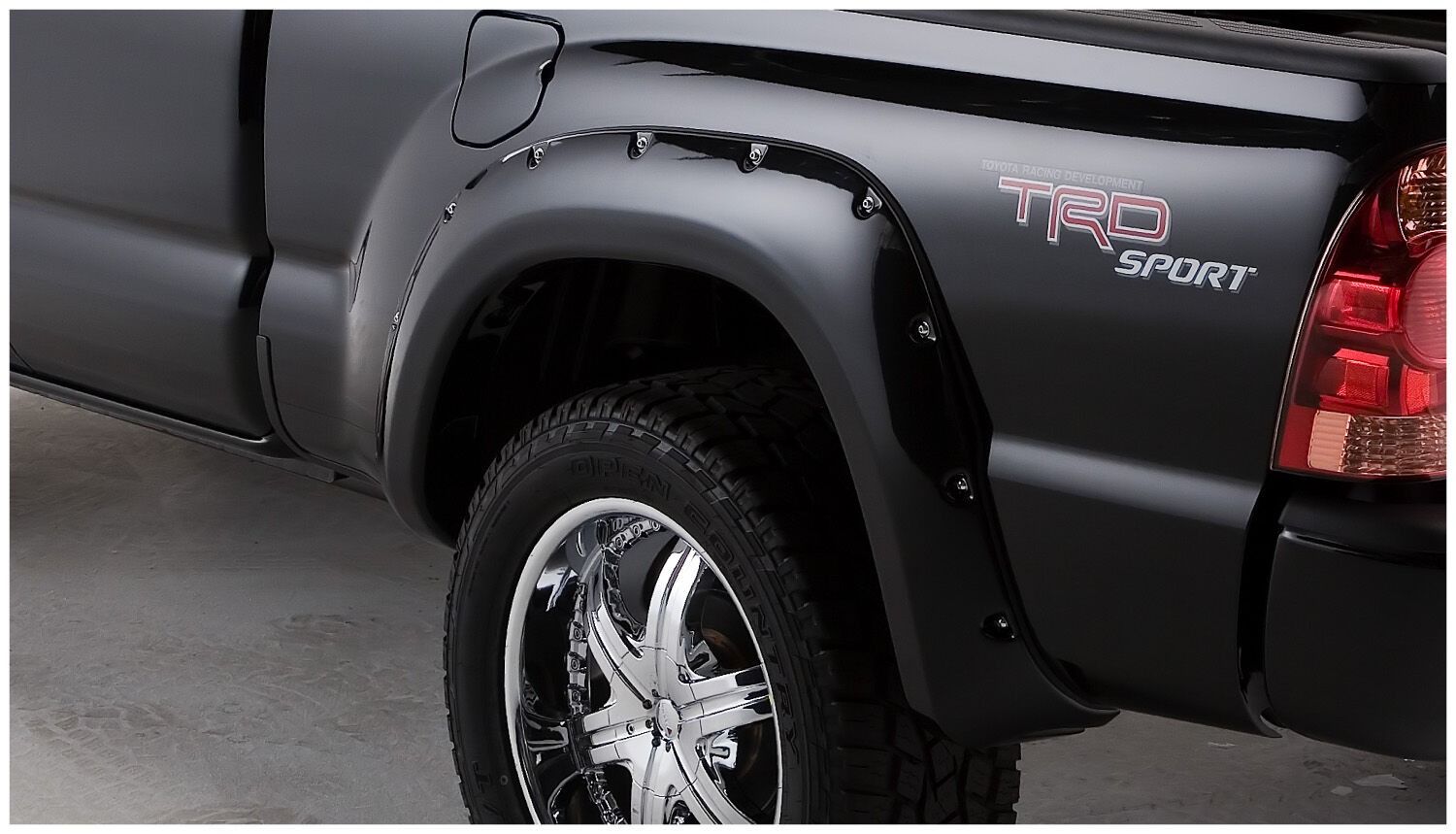 Husky Liners Fender Flares Pocket-Style 4PC Set 2803920