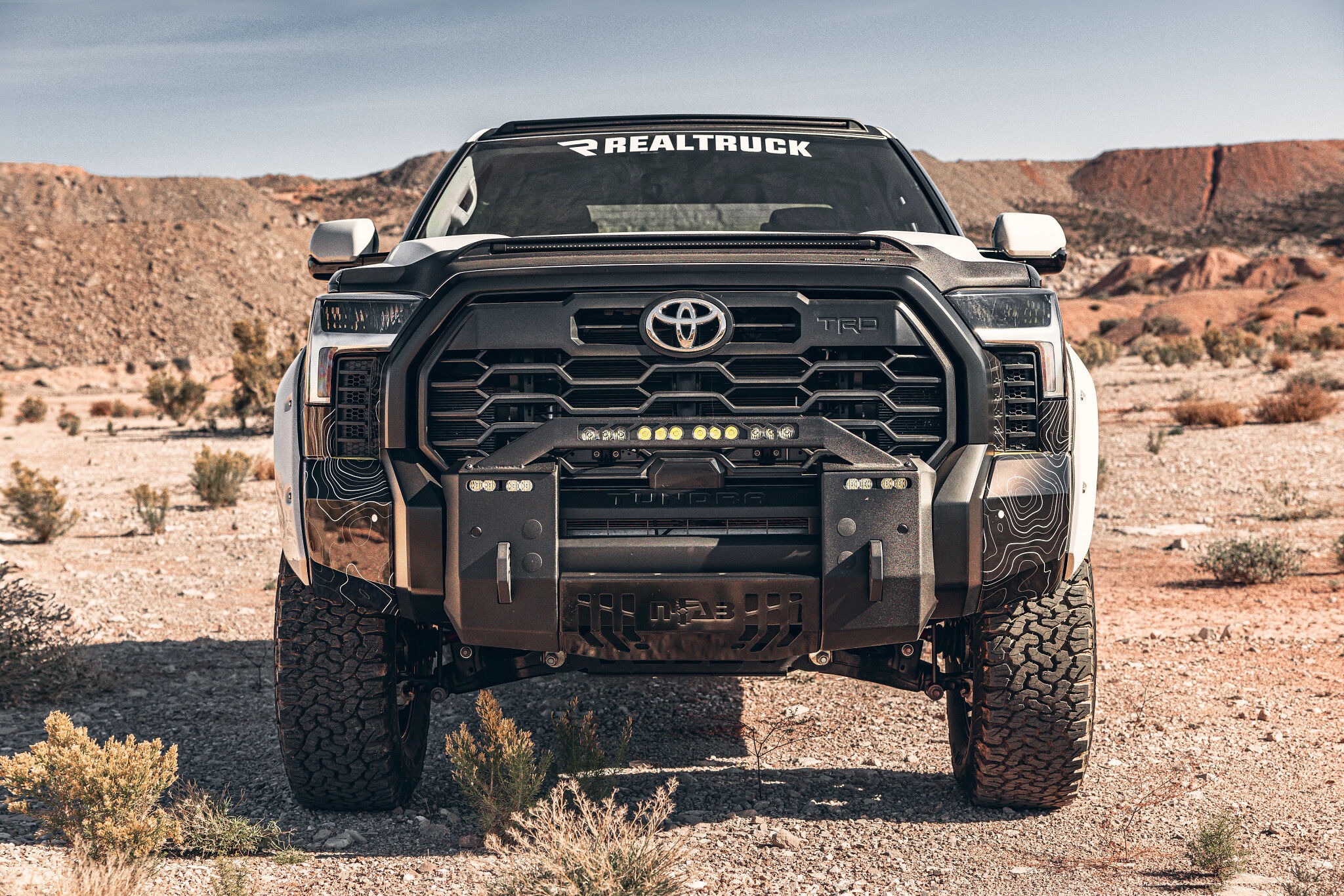 Husky Liners Low Profile Ventvisor Deflector; Smoke; Outside Mount; 4 pc. 2854111