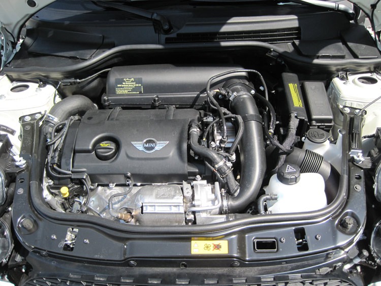 K&N Replacement Air Filter 33-2936