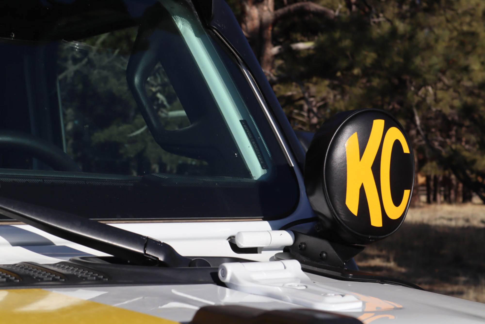 KC HiLiTES KC Cover 6in Vinyl Black Yellow PR 5102
