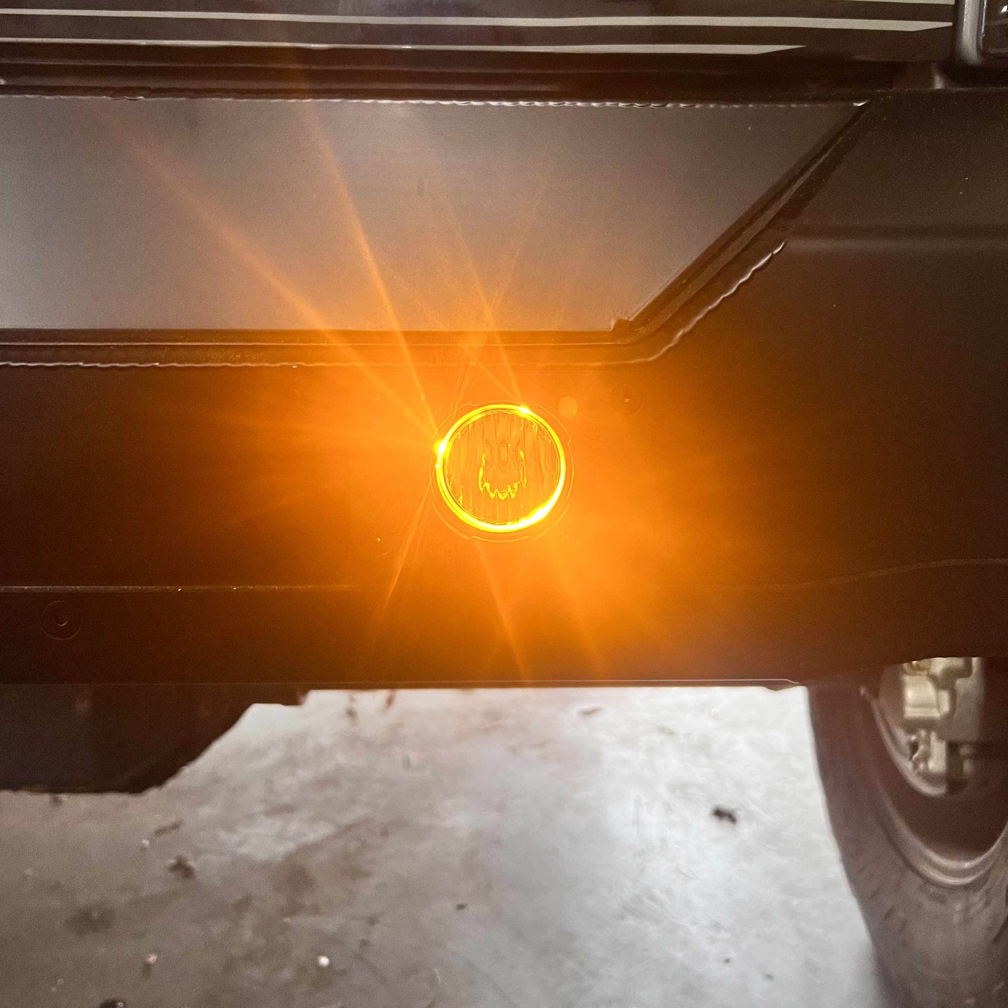 KC HiLiTES KC FLEX ERA 1 LED 2-Light Flush Mount Kit Rear Ext Wiring Harness & Sprd Bm Ptrn 521