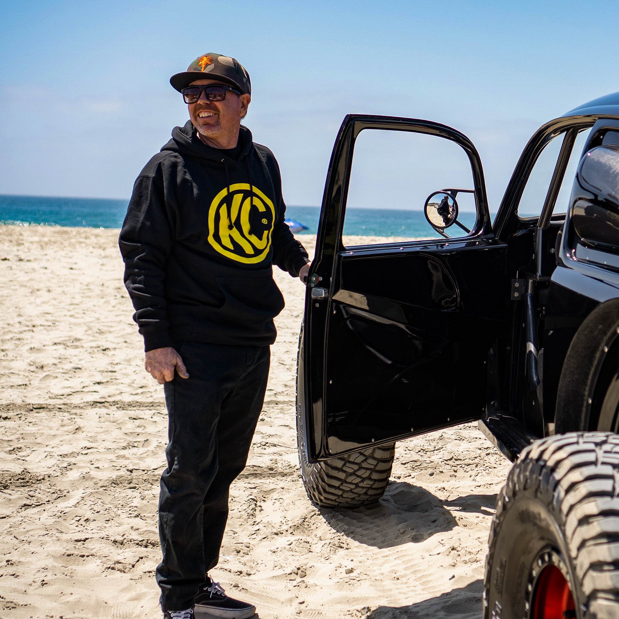 KC HiLiTES KC Pullover Hoodie - Black - Small 70321