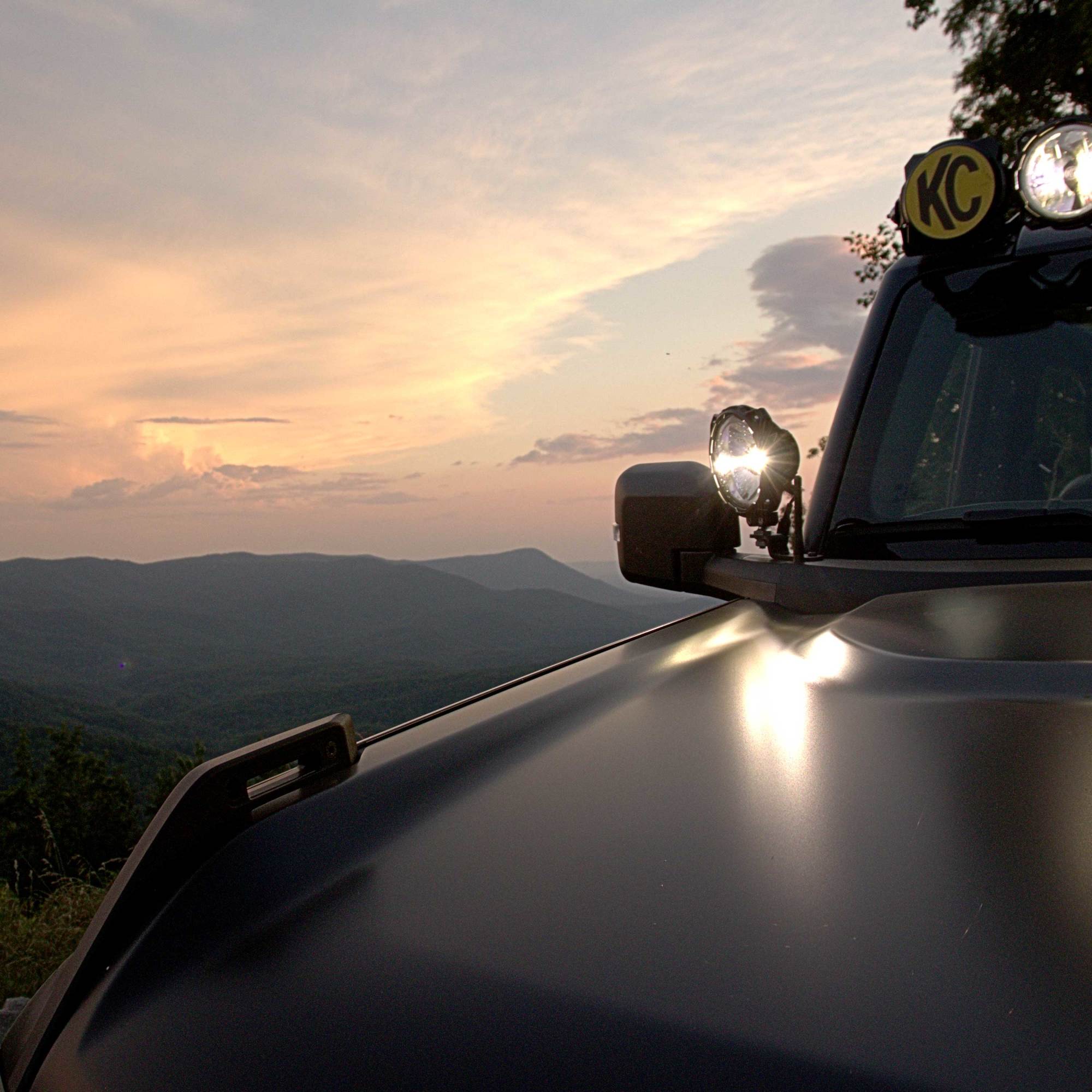 KC HiLiTES KC Pro6 LED 6in Ditch Wide-40 Driving 2-Light System - 2021+ Ford Bronco 97160