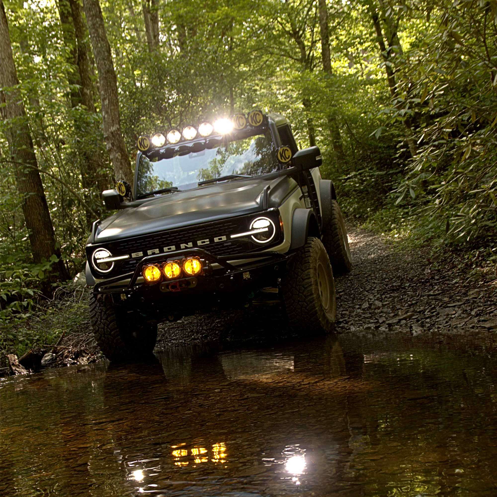 KC HiLiTES KC Pro6 LED 6in Ditch Wide-40 Driving 2-Light System - 2021+ Ford Bronco 97160