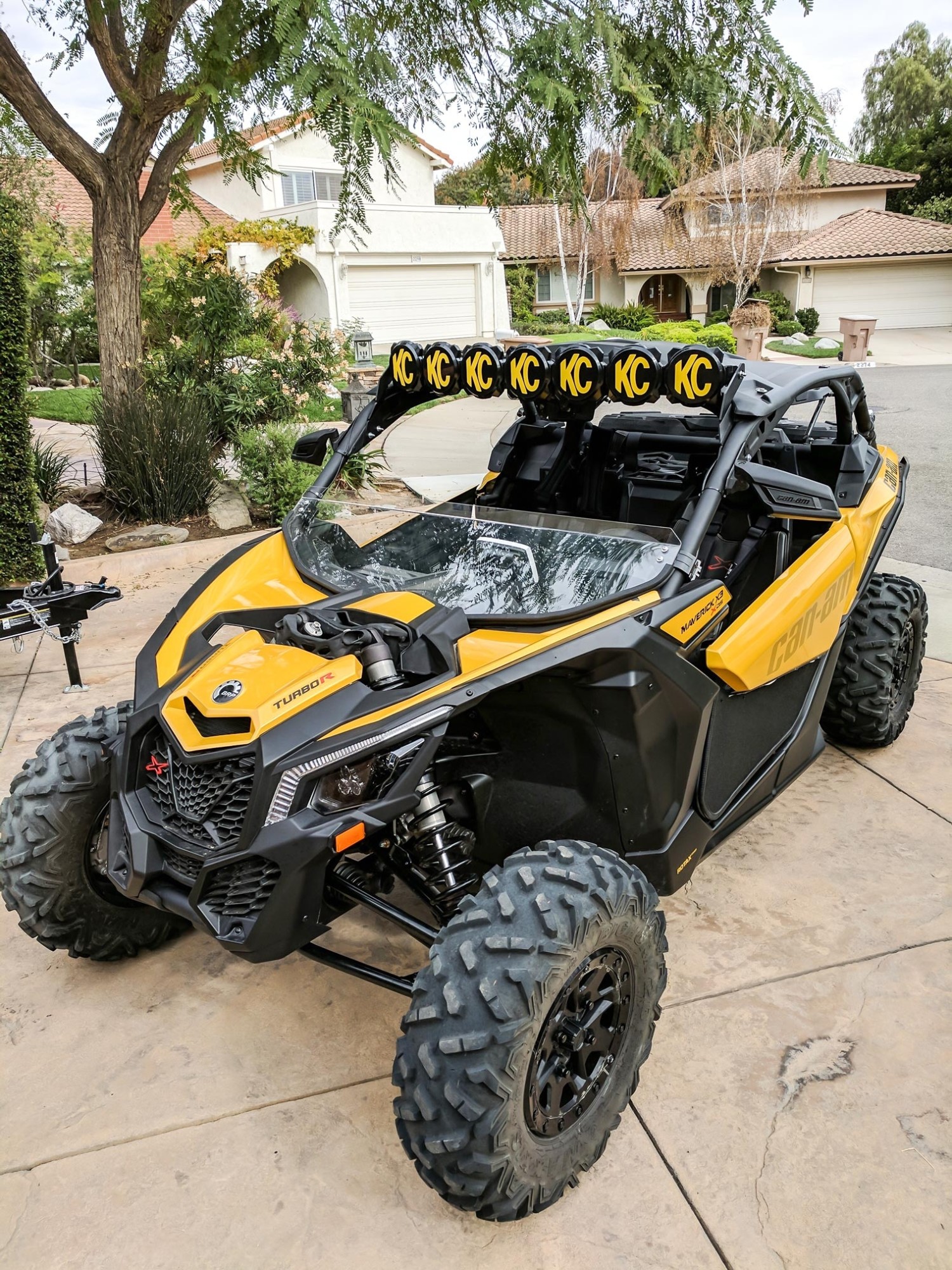 KC HiLiTES KC Pro6 Gravity LED 45in 7-Light Combo System - 2017-2023 Can-Am Maverick X3 91334