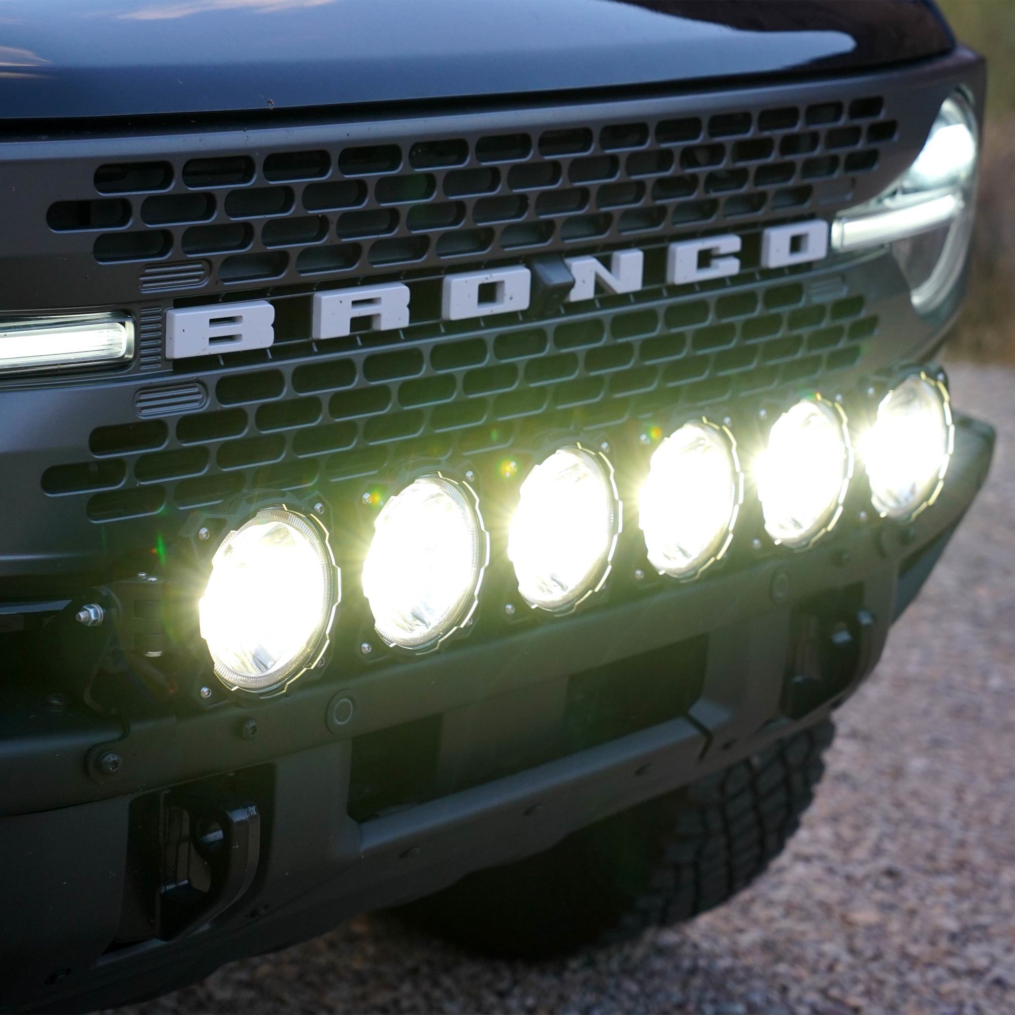 KC HiLiTES KC Pro6 Gravity LED 39in 6-Light Combo Bronco Bumper System 91341