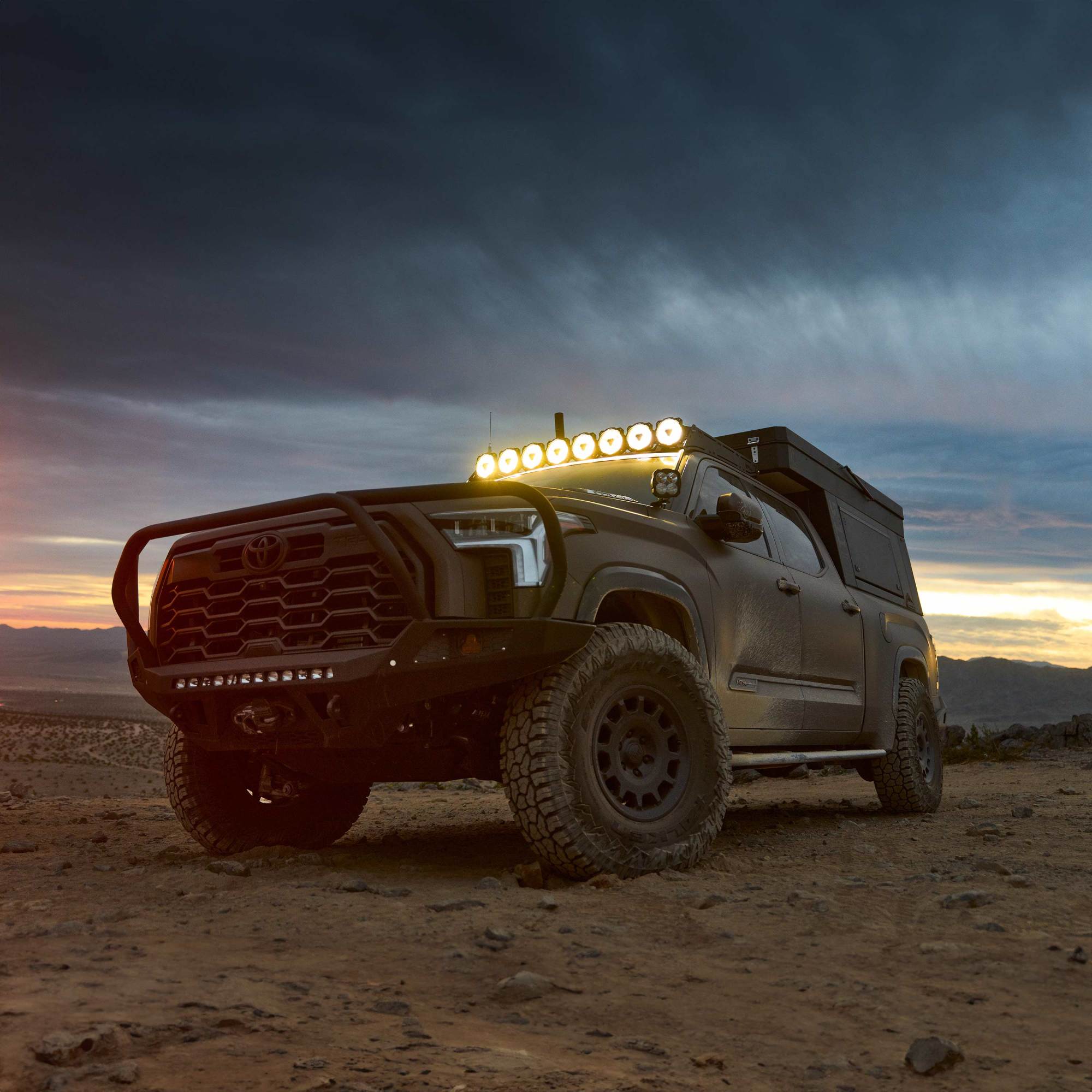 KC HiLiTES Gravity® Titan™ LED - 8-Light 50" Light Bar 91418